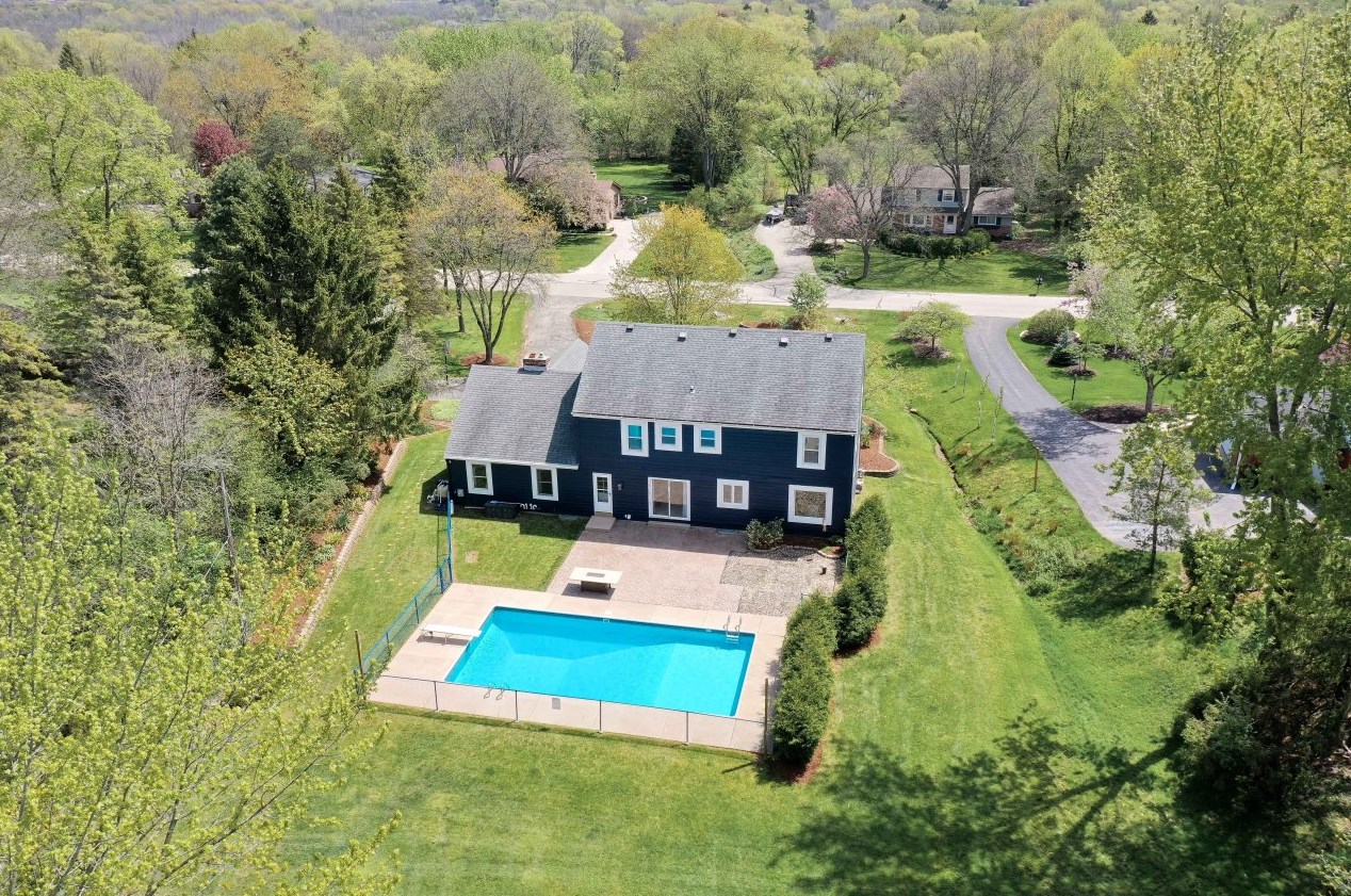 11545 N Bobolink Ln, Thiensville, WI 53092