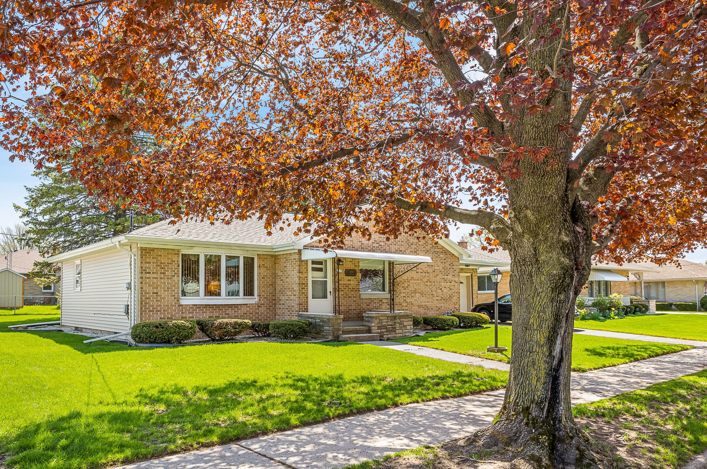 1239 S 25th St, Manitowoc, WI 54220