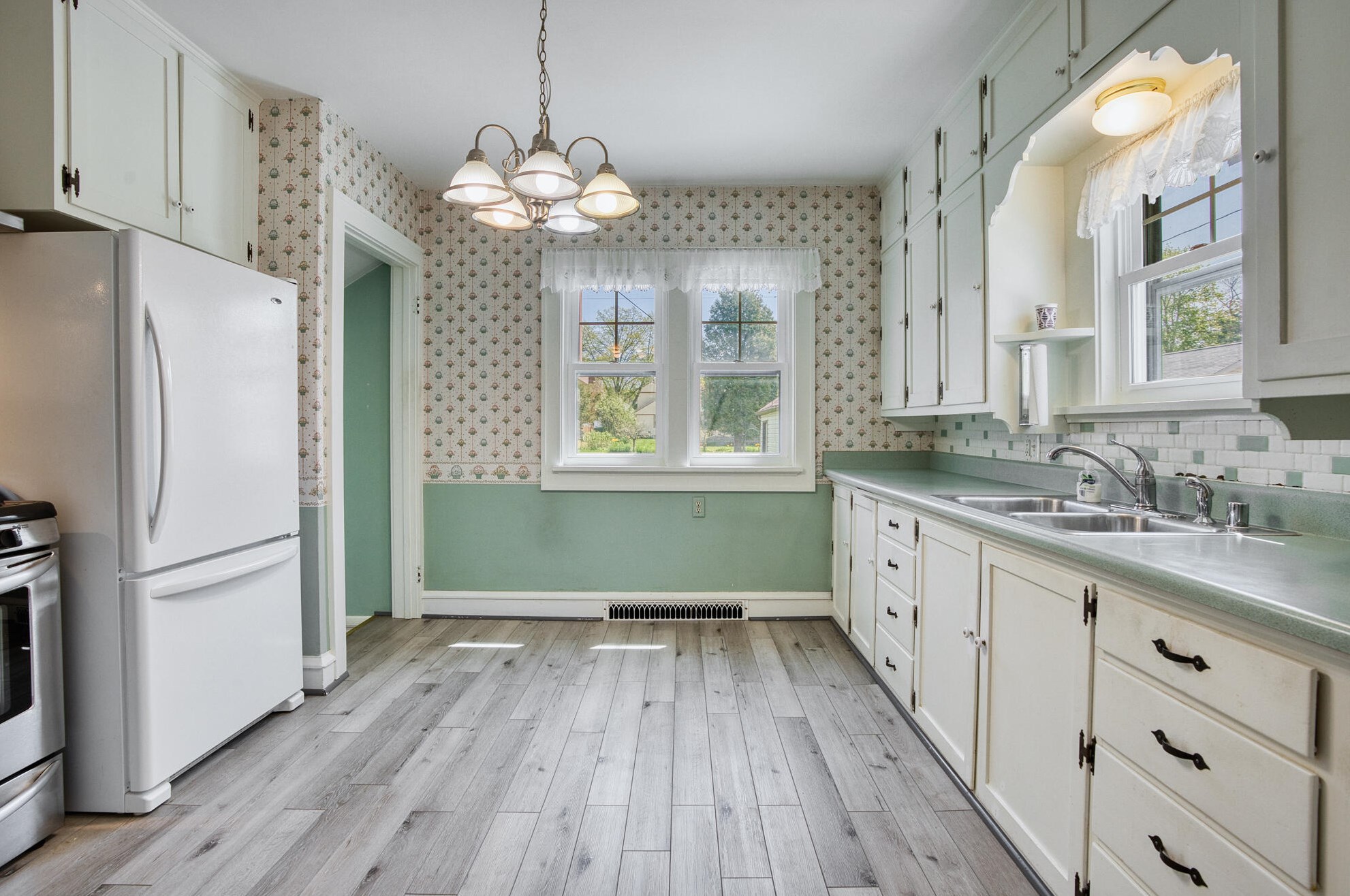 2615 9th St, Sheboygan, WI 53081-6341