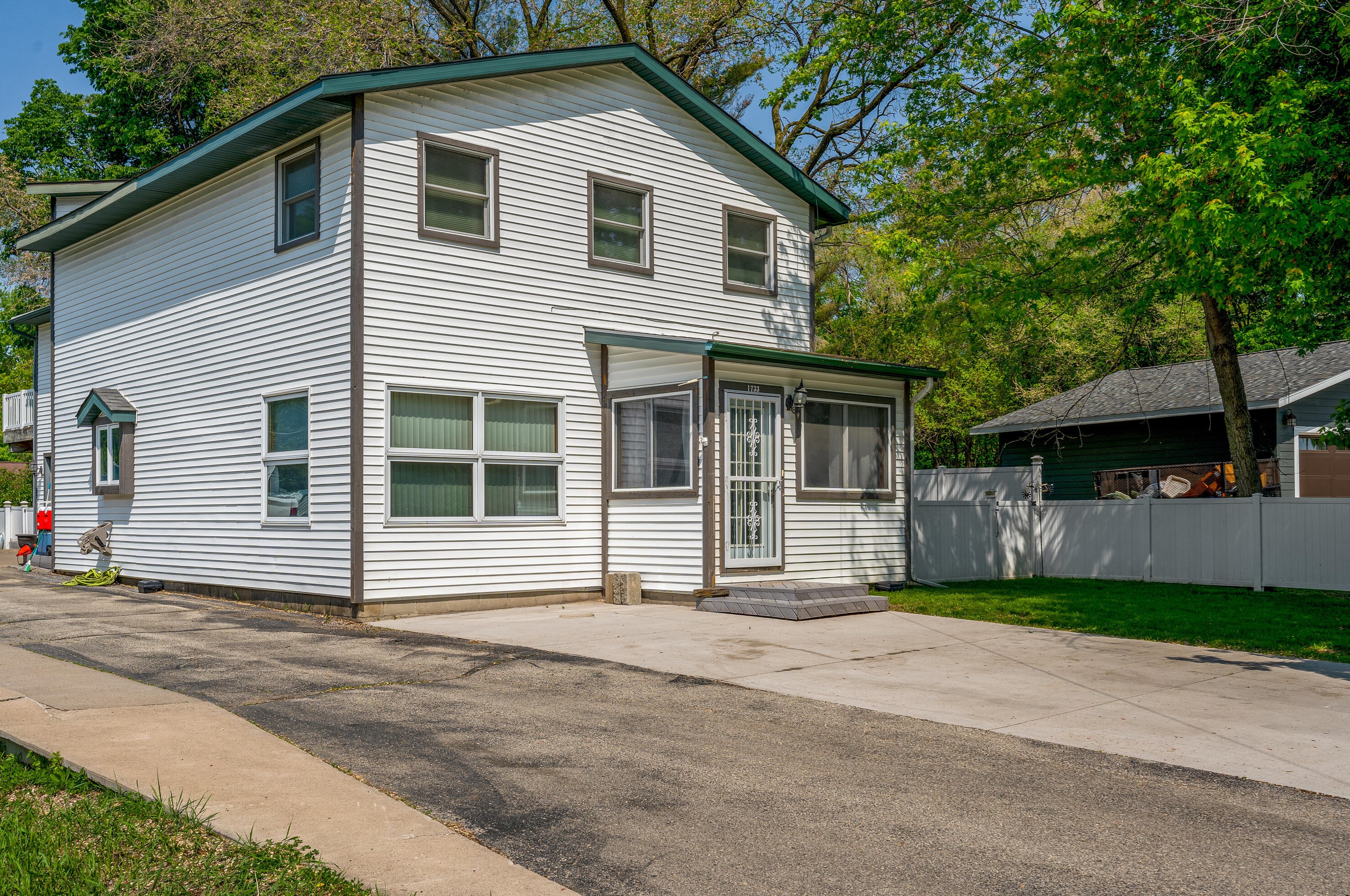 1733 La Fond Ave, La Crosse, WI 54603