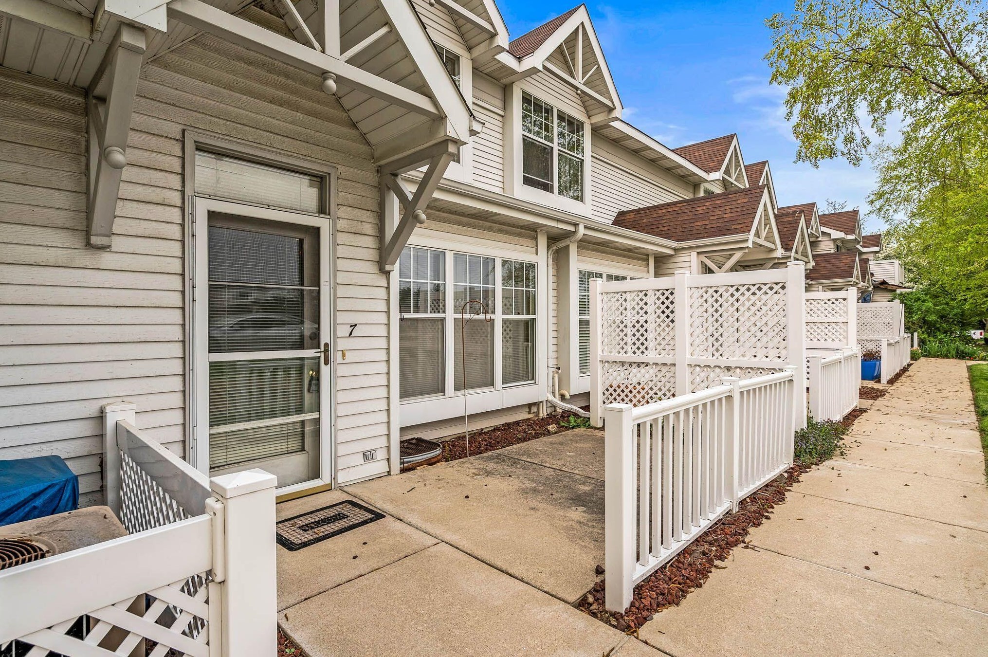 3330 E College Ave #7, Cudahy, WI 53110