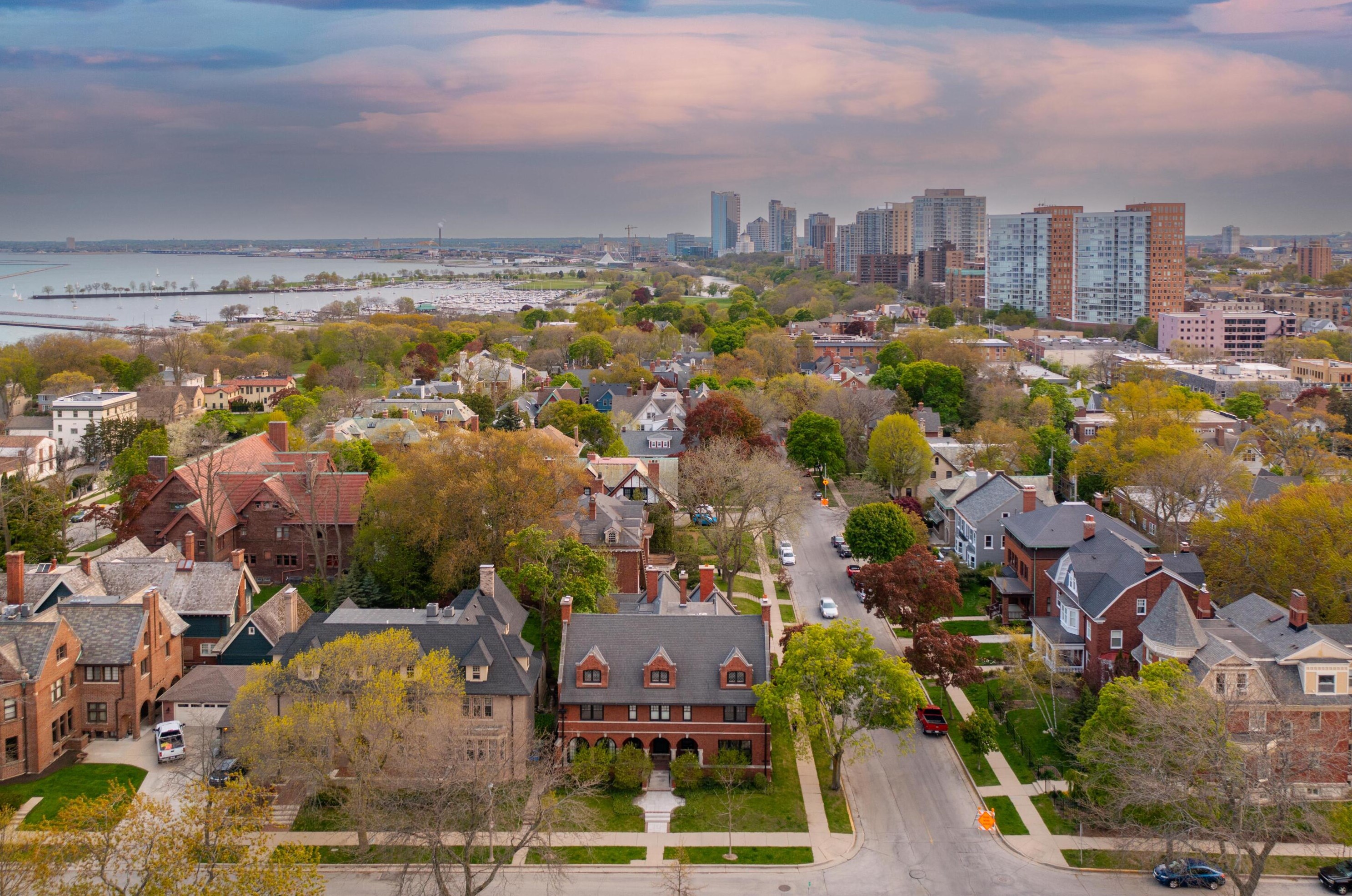 2405 E Wyoming Pl, Milwaukee, WI 53202