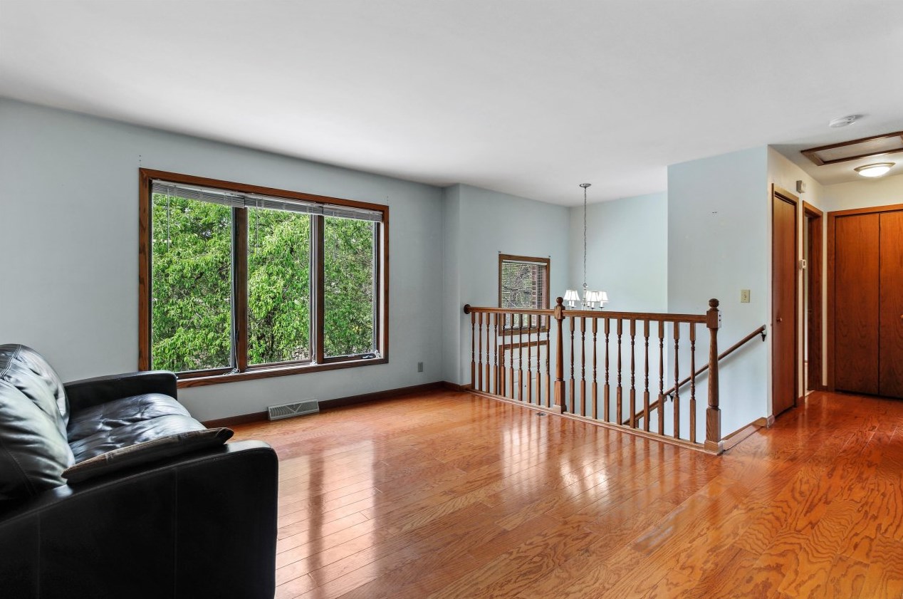 1829 Woodburn Rd #c, Waukesha, WI 53188