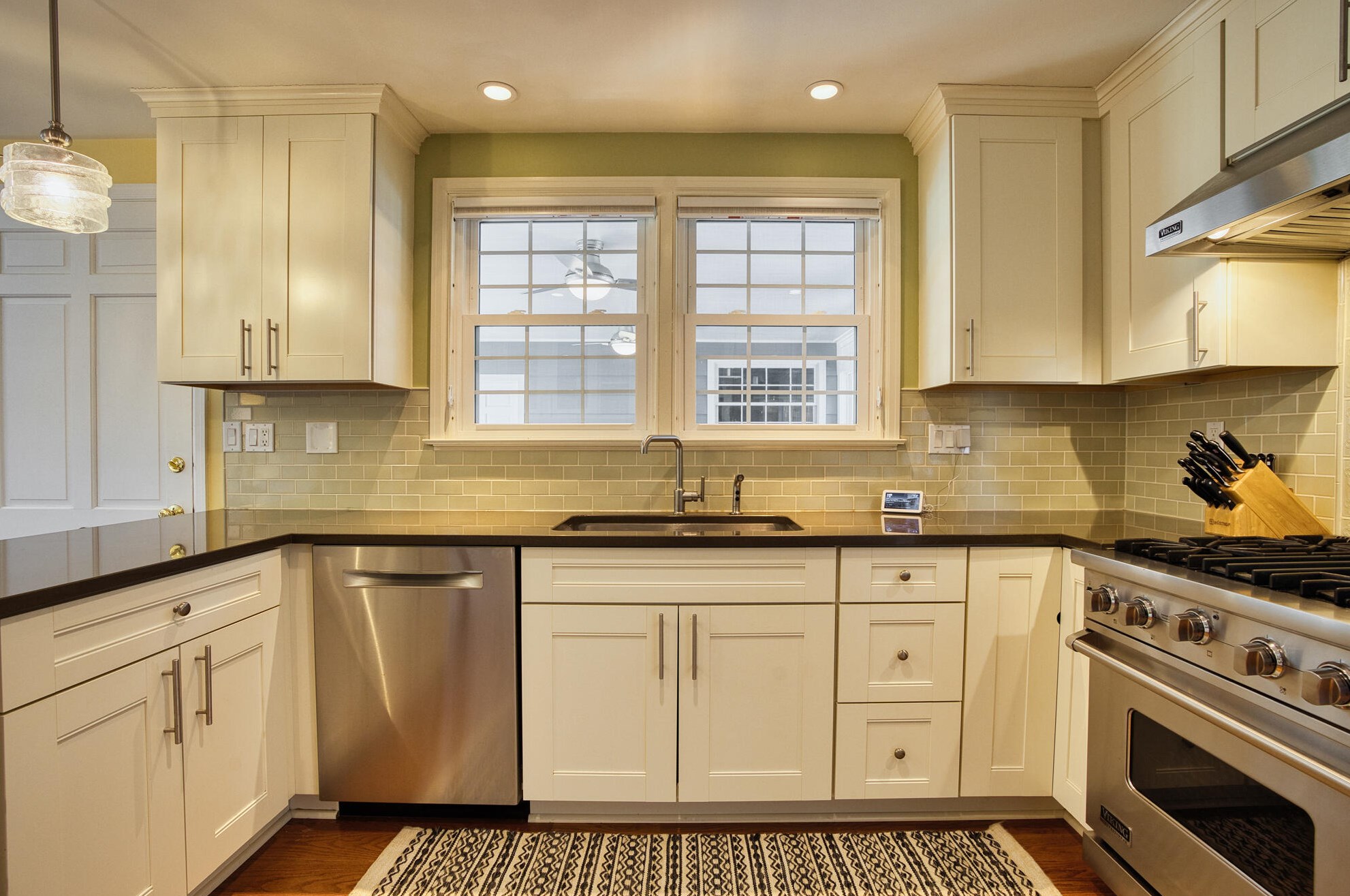 3122 6th St, Sheboygan, WI 53083-4231