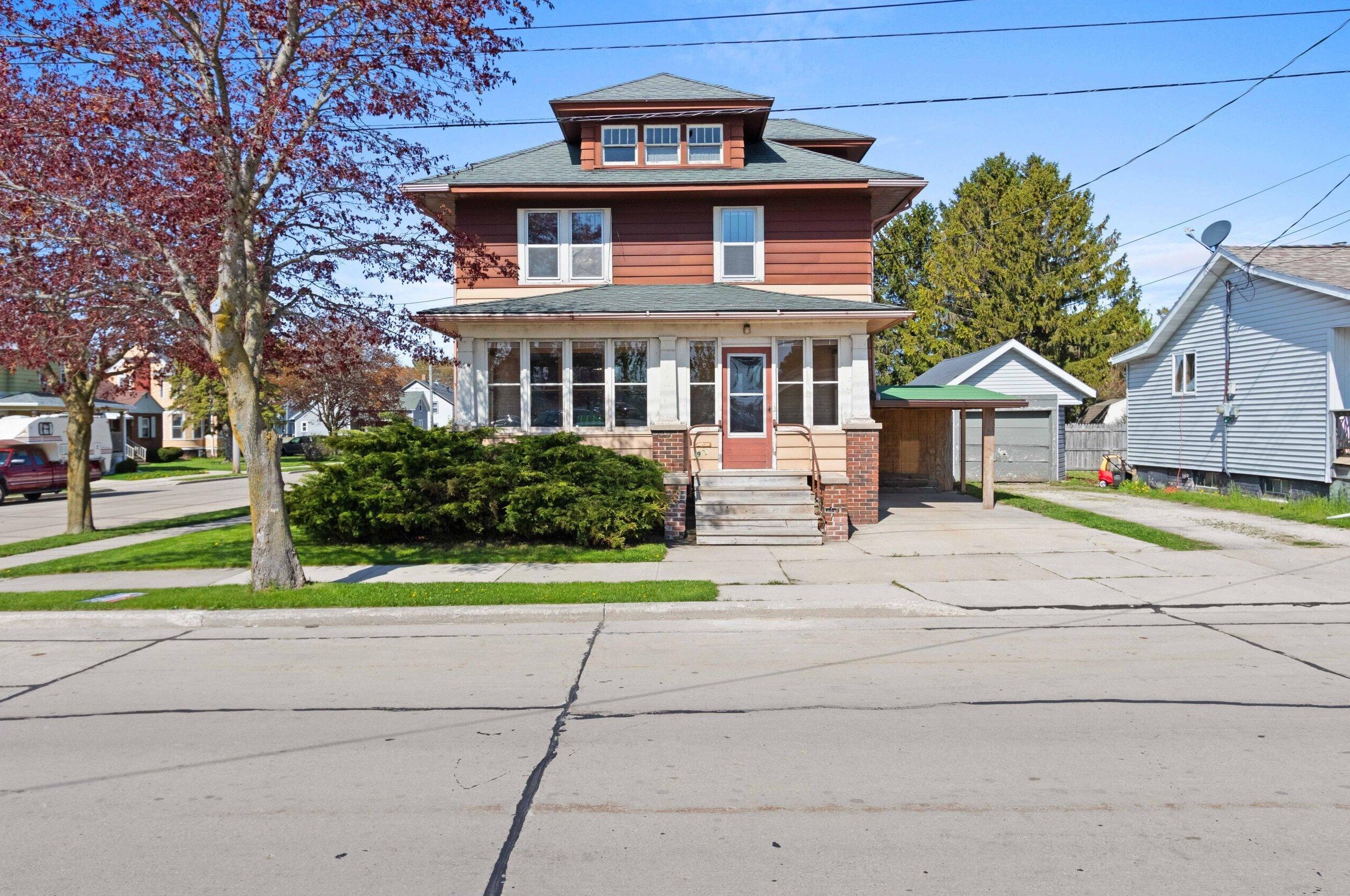 1900 Adams St, Two Rivers, WI 54241
