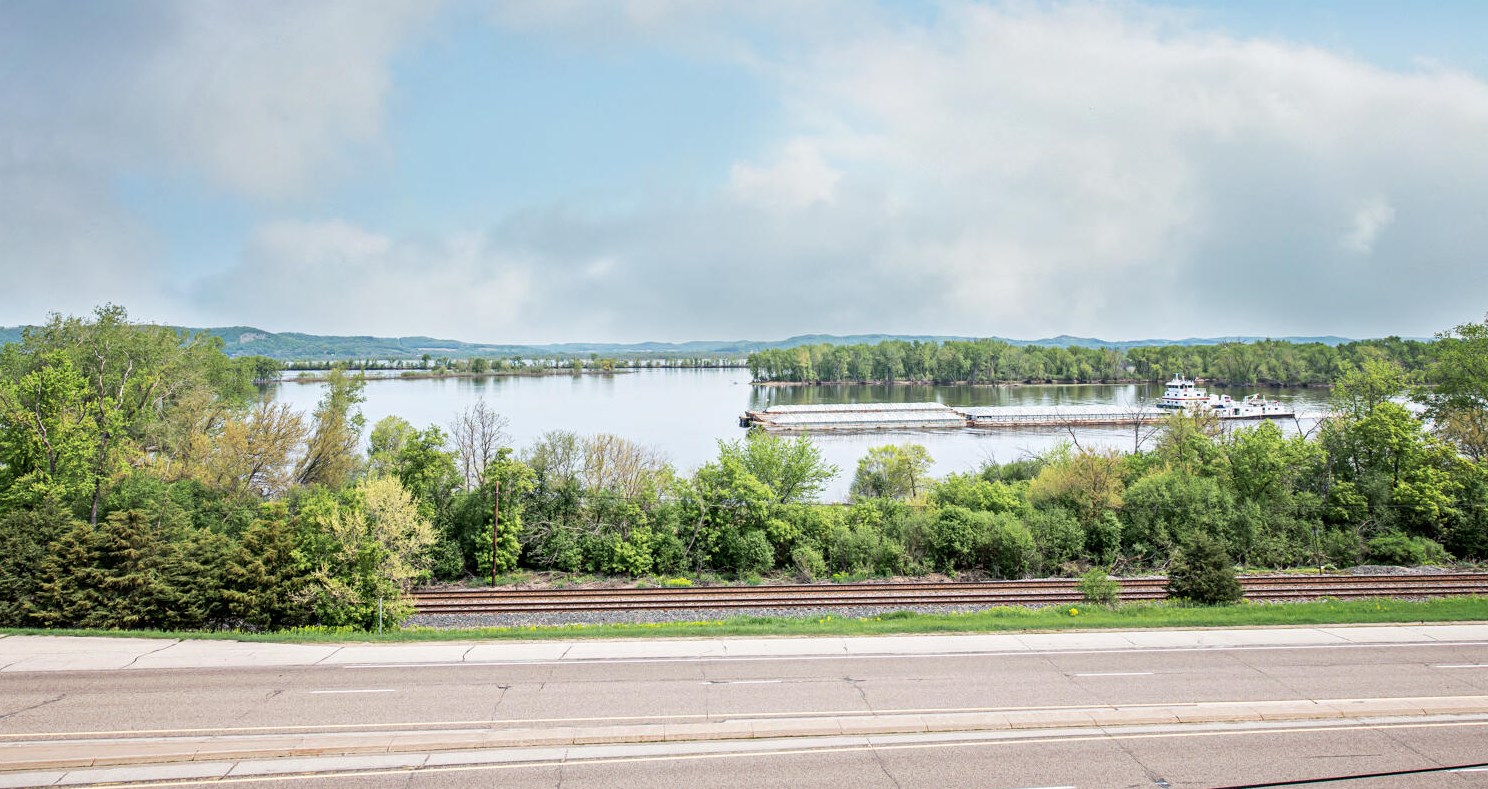 36074 Old Homer Rd, Wilson MN  55987-5683 exterior