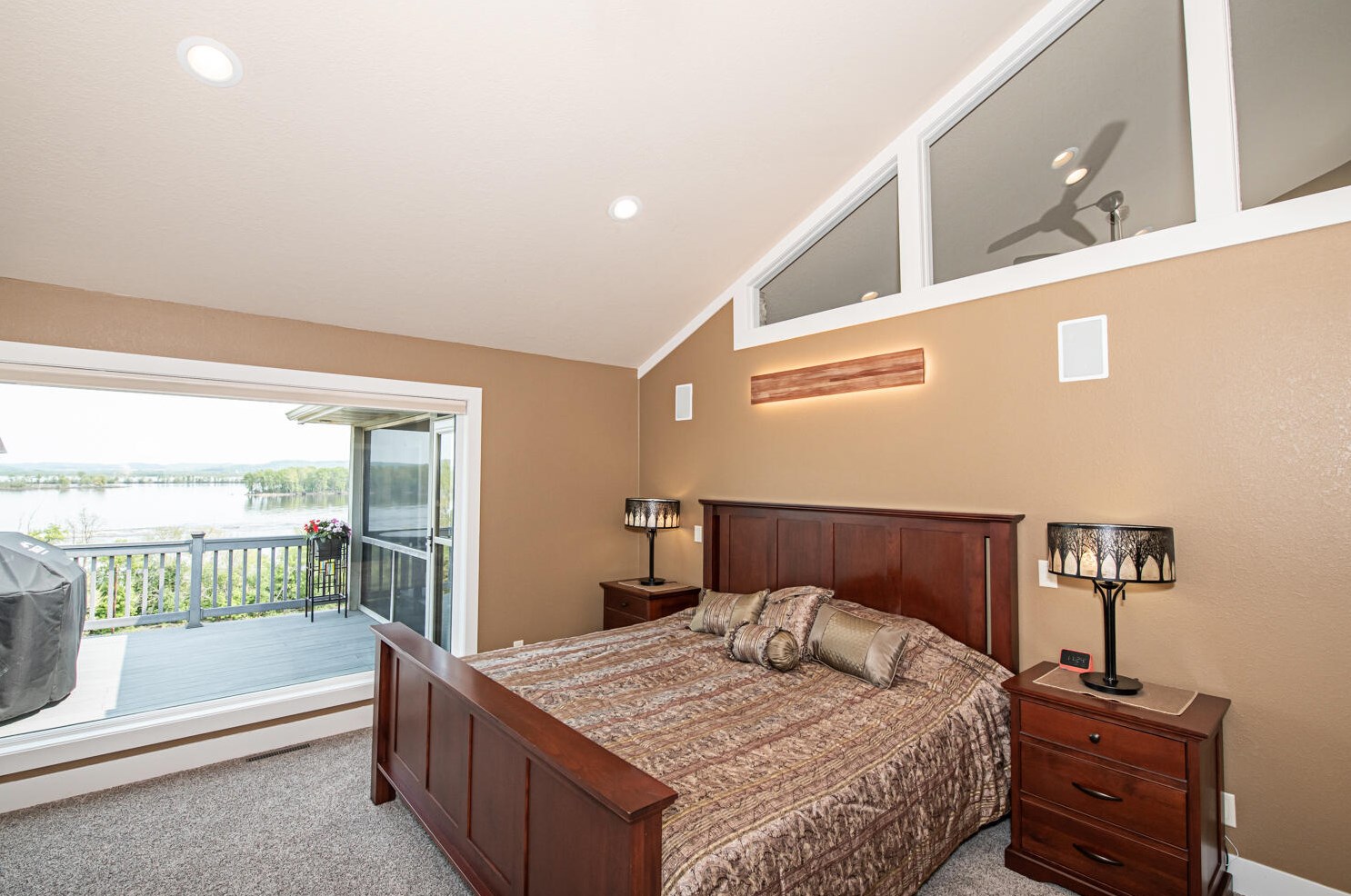 36074 Old Homer Rd, Wilson MN  55987-5683 exterior