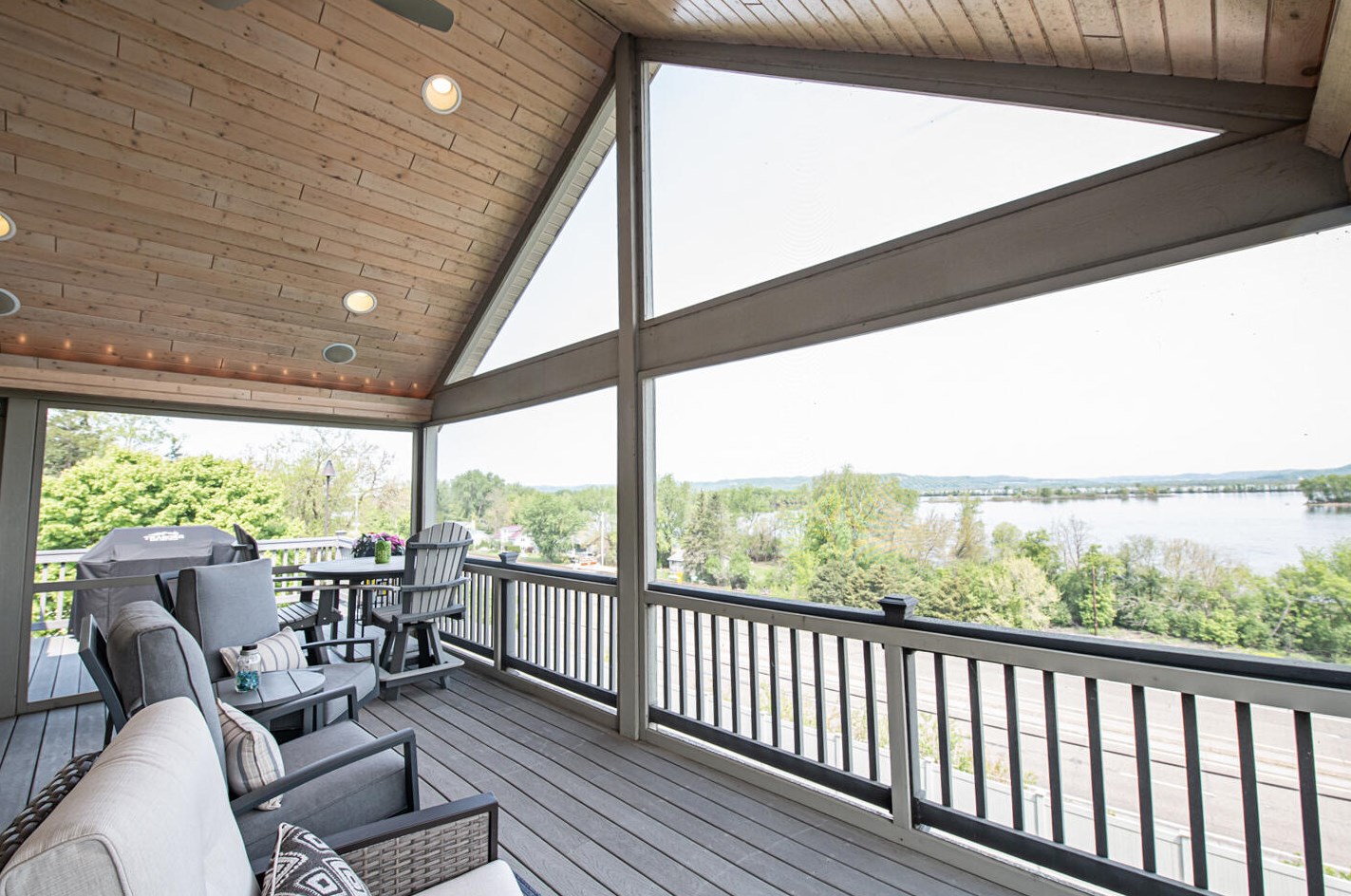 36074 Old Homer Rd, Wilson MN  55987-5683 exterior