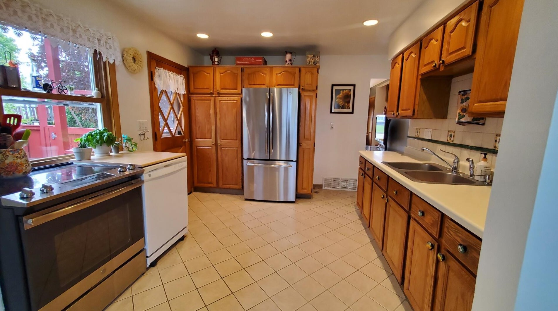 1232 5th Ave, Grafton, WI 53024