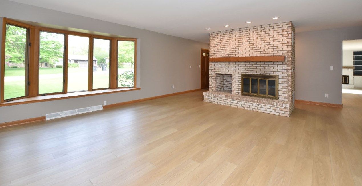 143 Robin Hill Dr, Racine WI  53406-3531 exterior