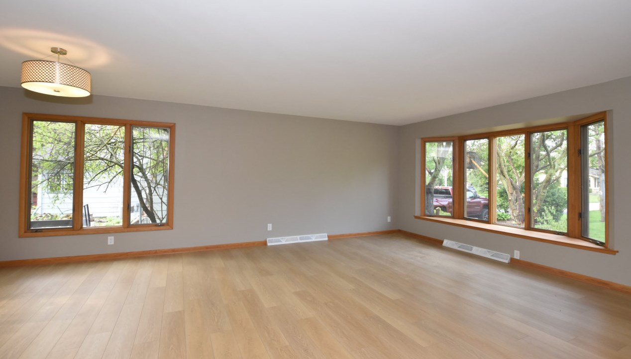 143 Robin Hill Dr, Racine WI  53406-3531 exterior
