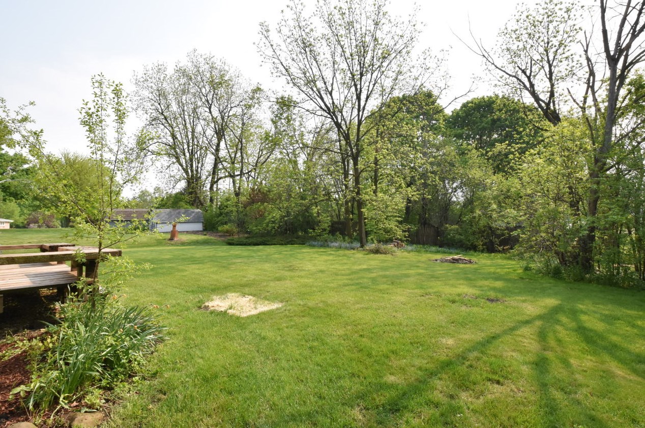 143 Robin Hill Dr, Racine WI  53406-3531 exterior