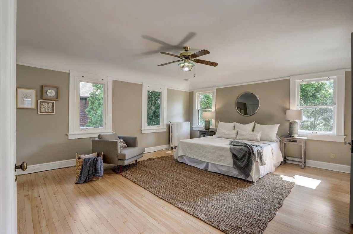 4071 Richland Ct, Milwaukee WI 53211-2147 exterior