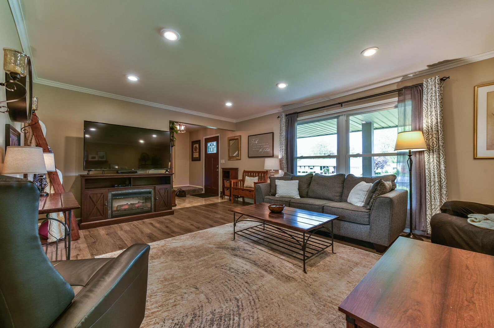 4210 Bexley Dr, Brookfield WI  53045-7404 exterior