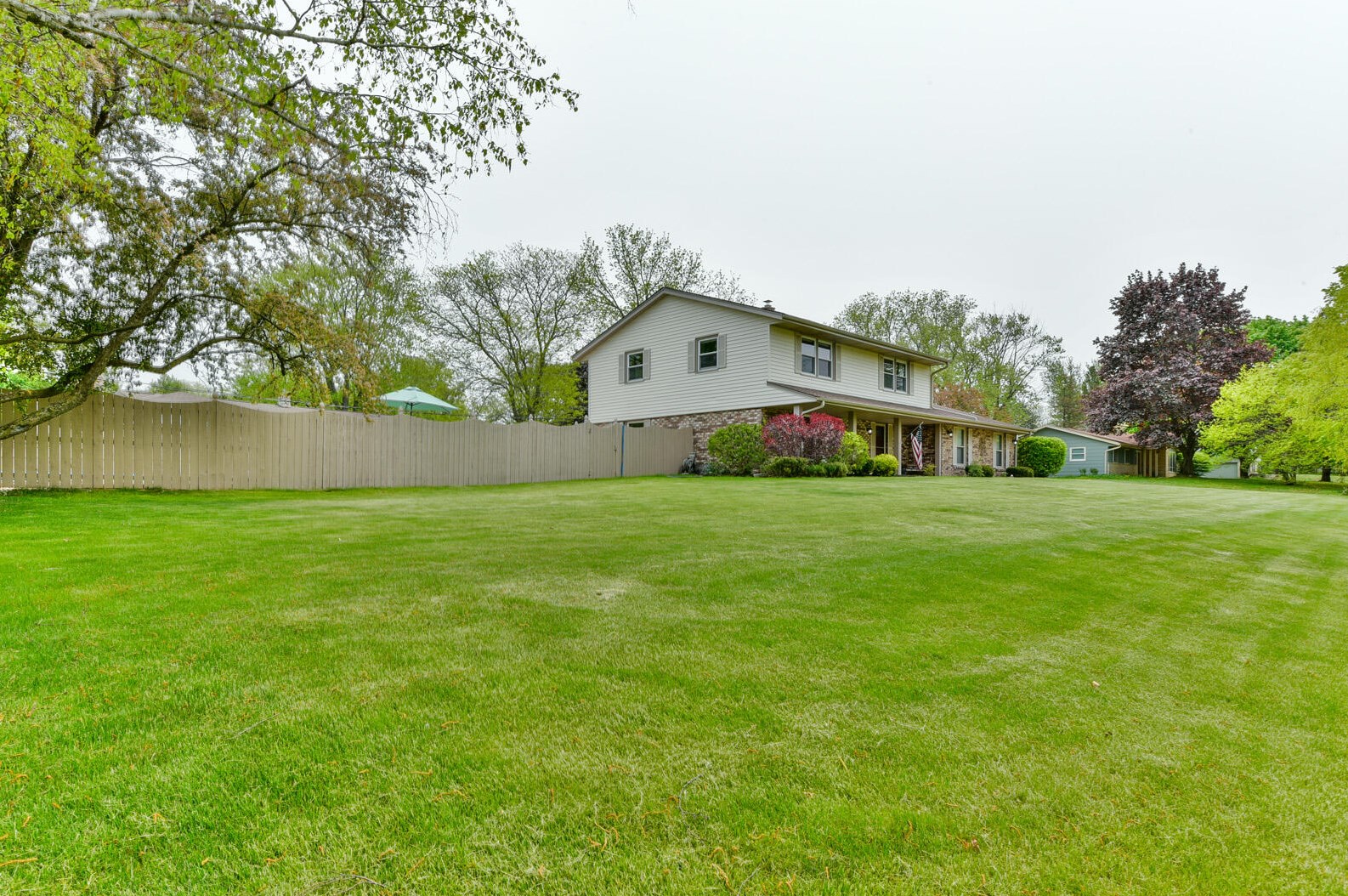4210 Bexley Dr, Brookfield WI  53045-7404 exterior