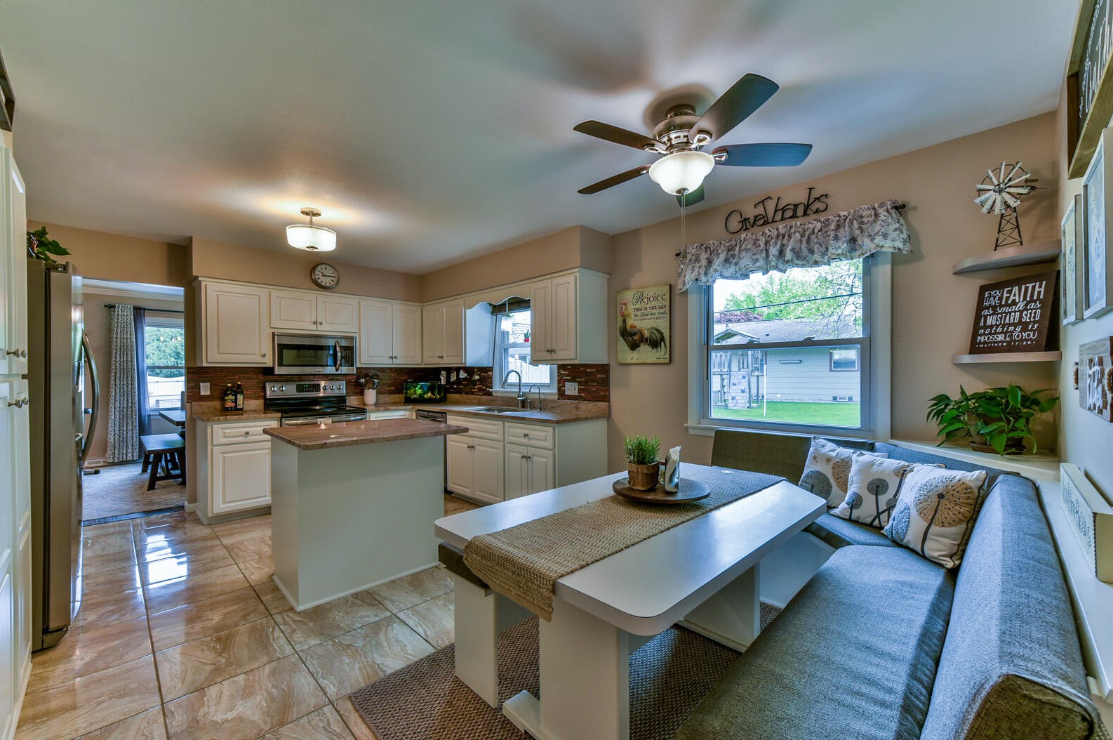 4210 Bexley Dr, Brookfield WI  53045-7404 exterior