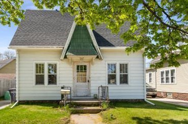 1107 Union Ave, Sheboygan, WI 53081-5938
