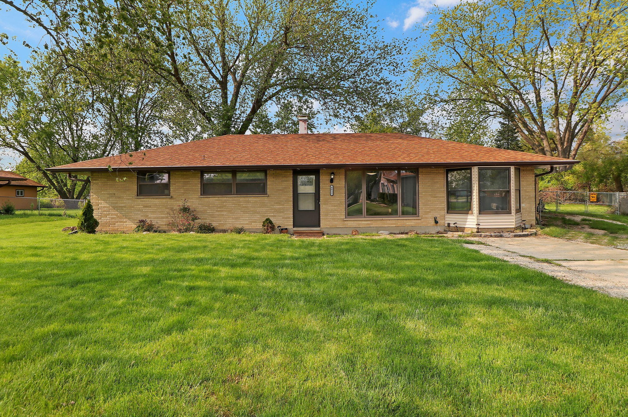 4012 122nd St, Kenosha, WI 53158