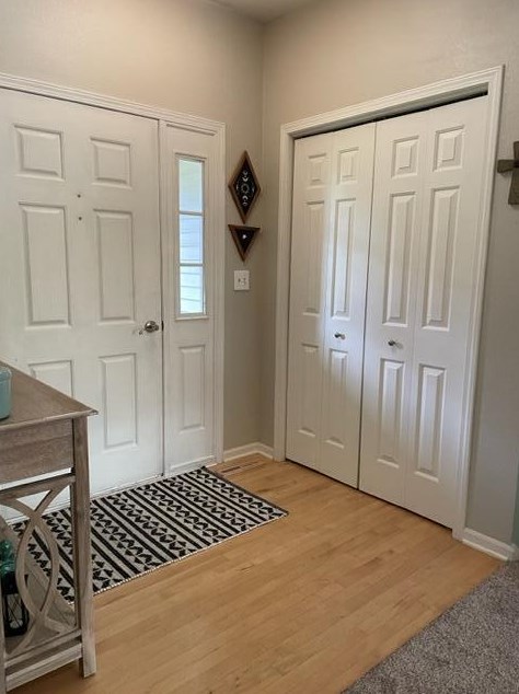 7561 S Pacific St, Hales Corners, WI 53132