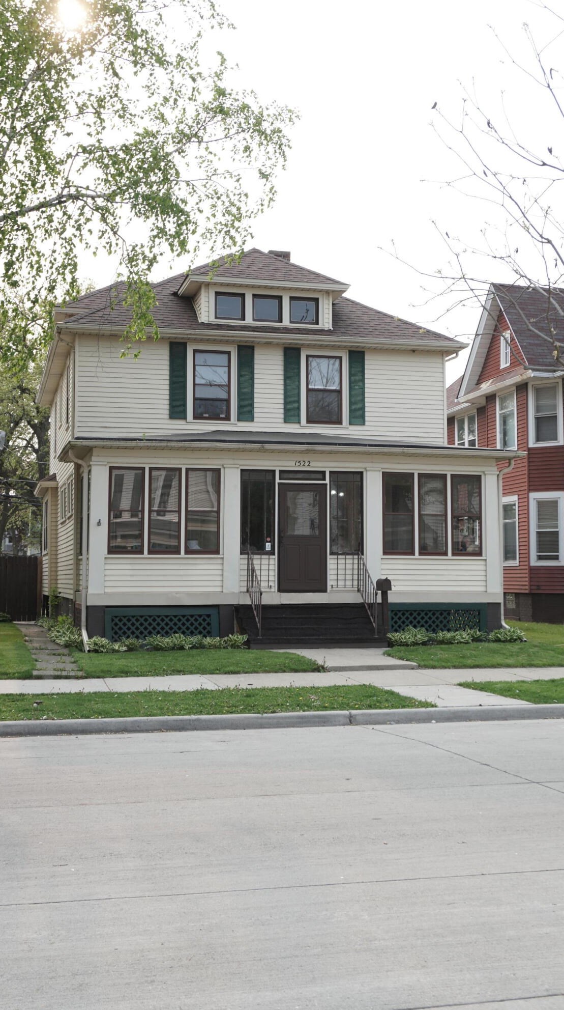 1522 Thurston Ave, Racine, WI 53405