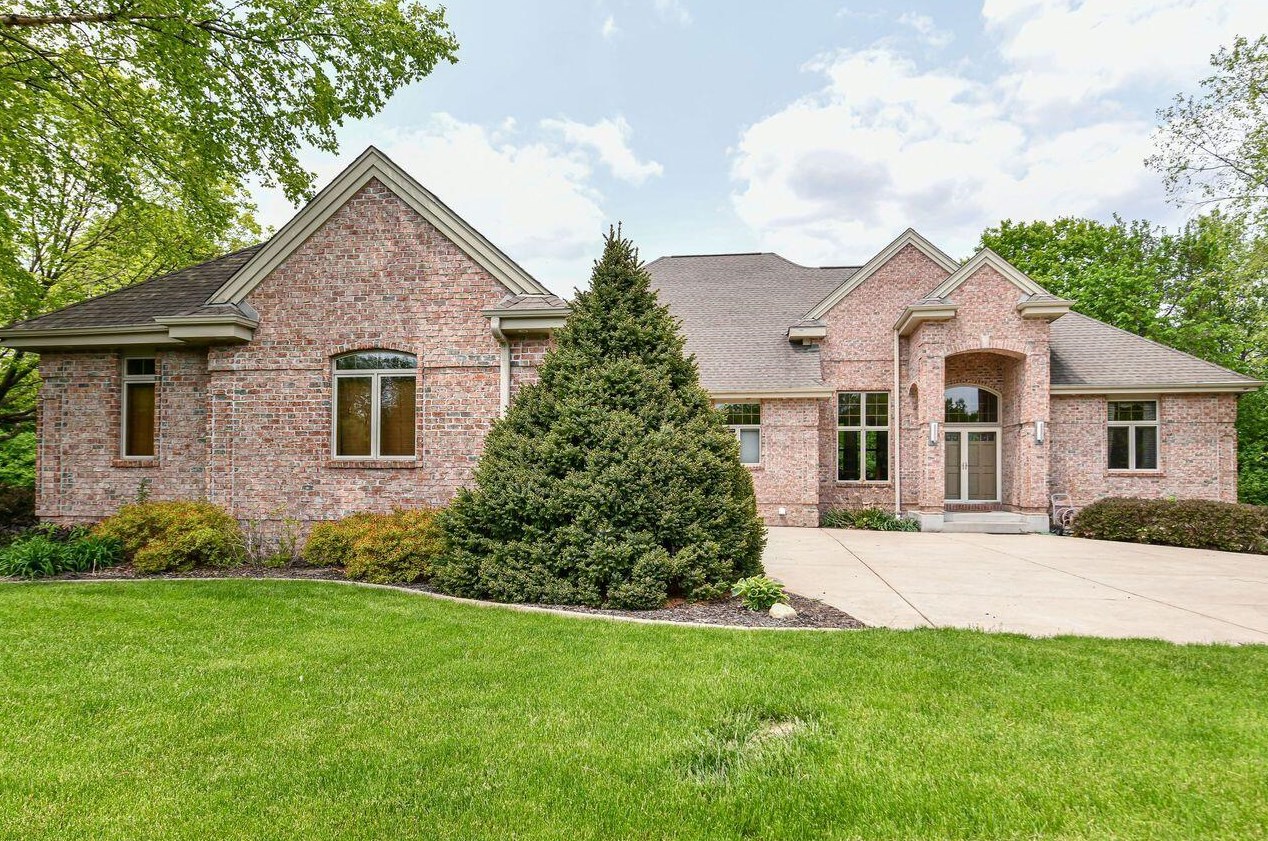 561 Stonegate Pass, Colgate, WI 53017