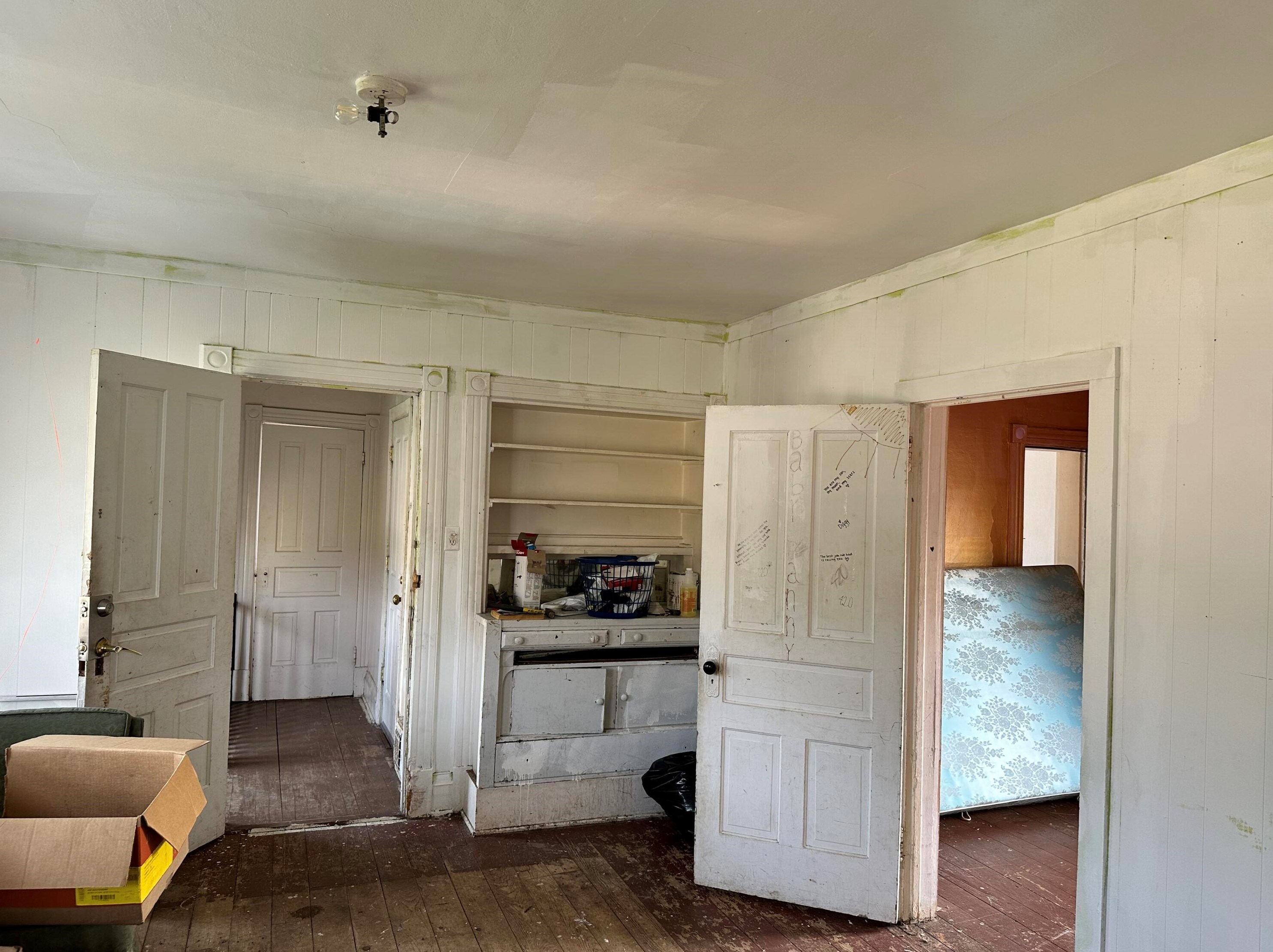 1015 Hamilton St, Manitowoc, WI 54220
