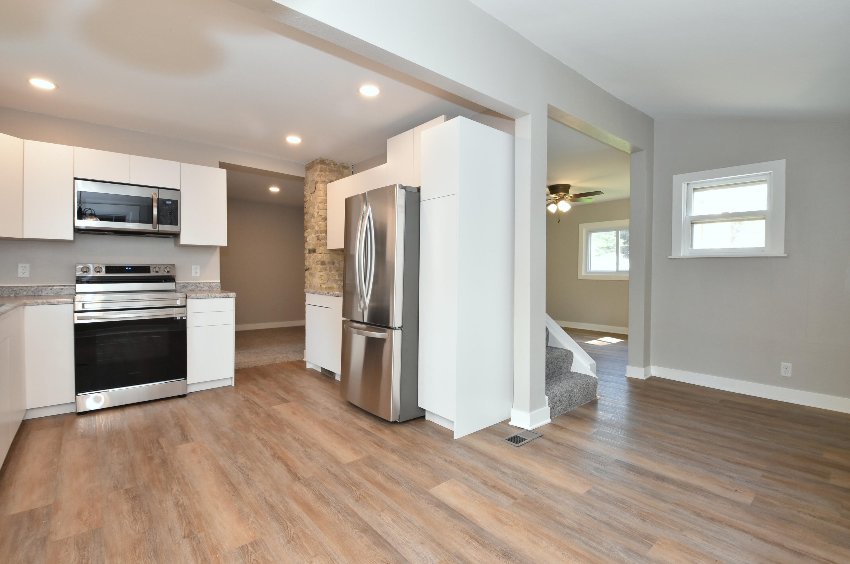 11013 W Parnell Ave, Hales Corners, WI 53130