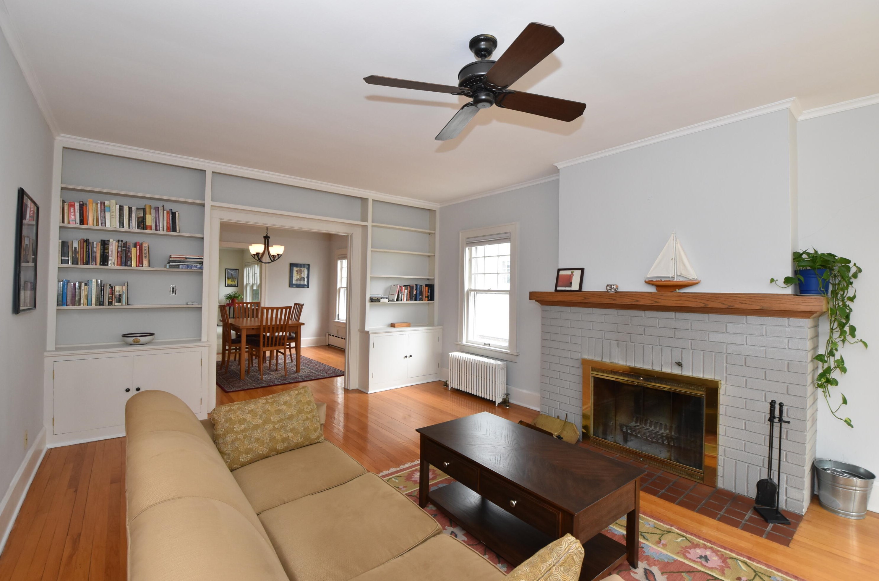 222 Wolff St, Racine, WI 53402-4268