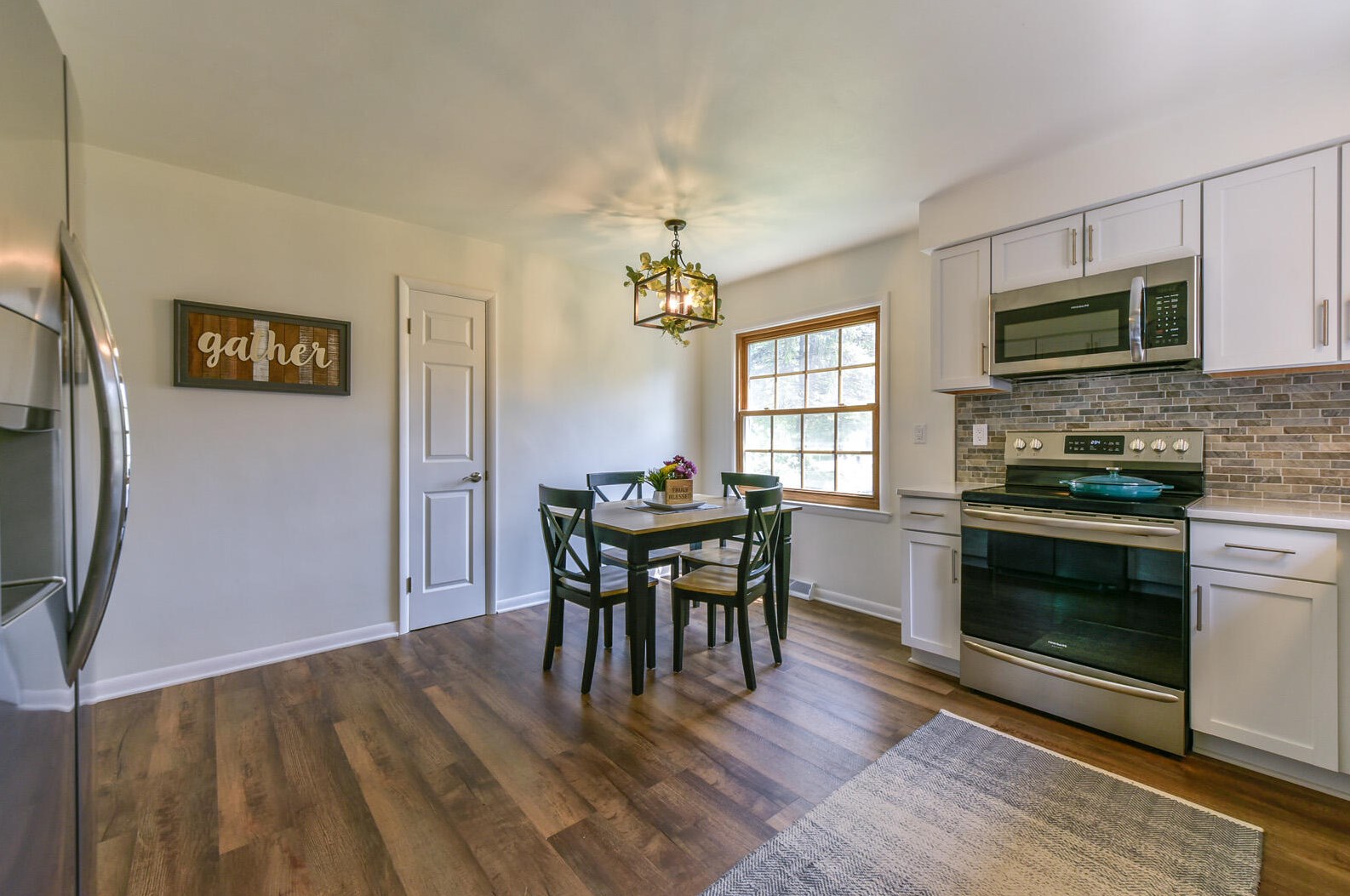 17325 Burnet St, Brookfield WI  53045-6706 exterior