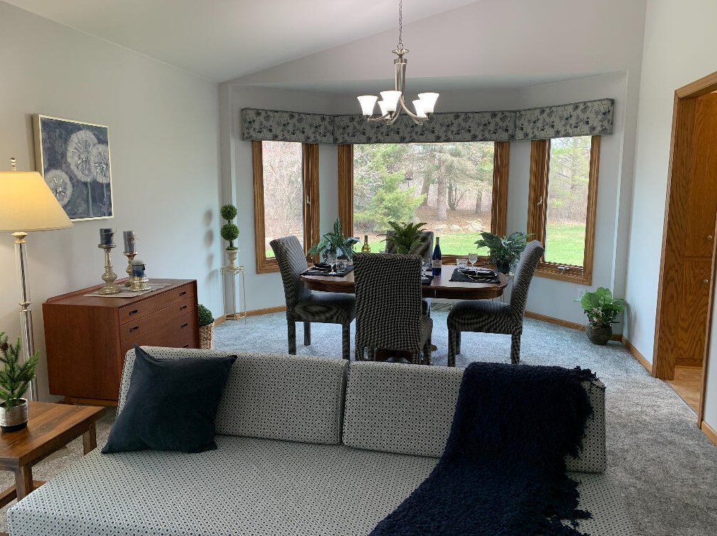 5425 Wild Rose Cir, Greendale, WI 53129