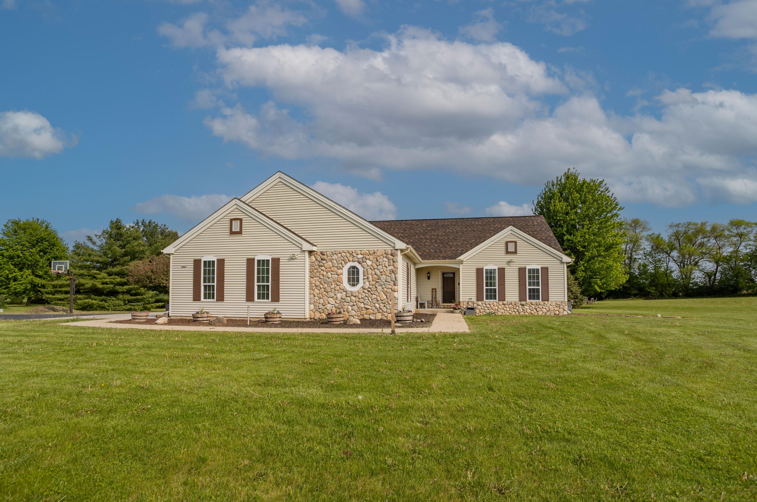 4953 Romans Way, Colgate, WI 53017
