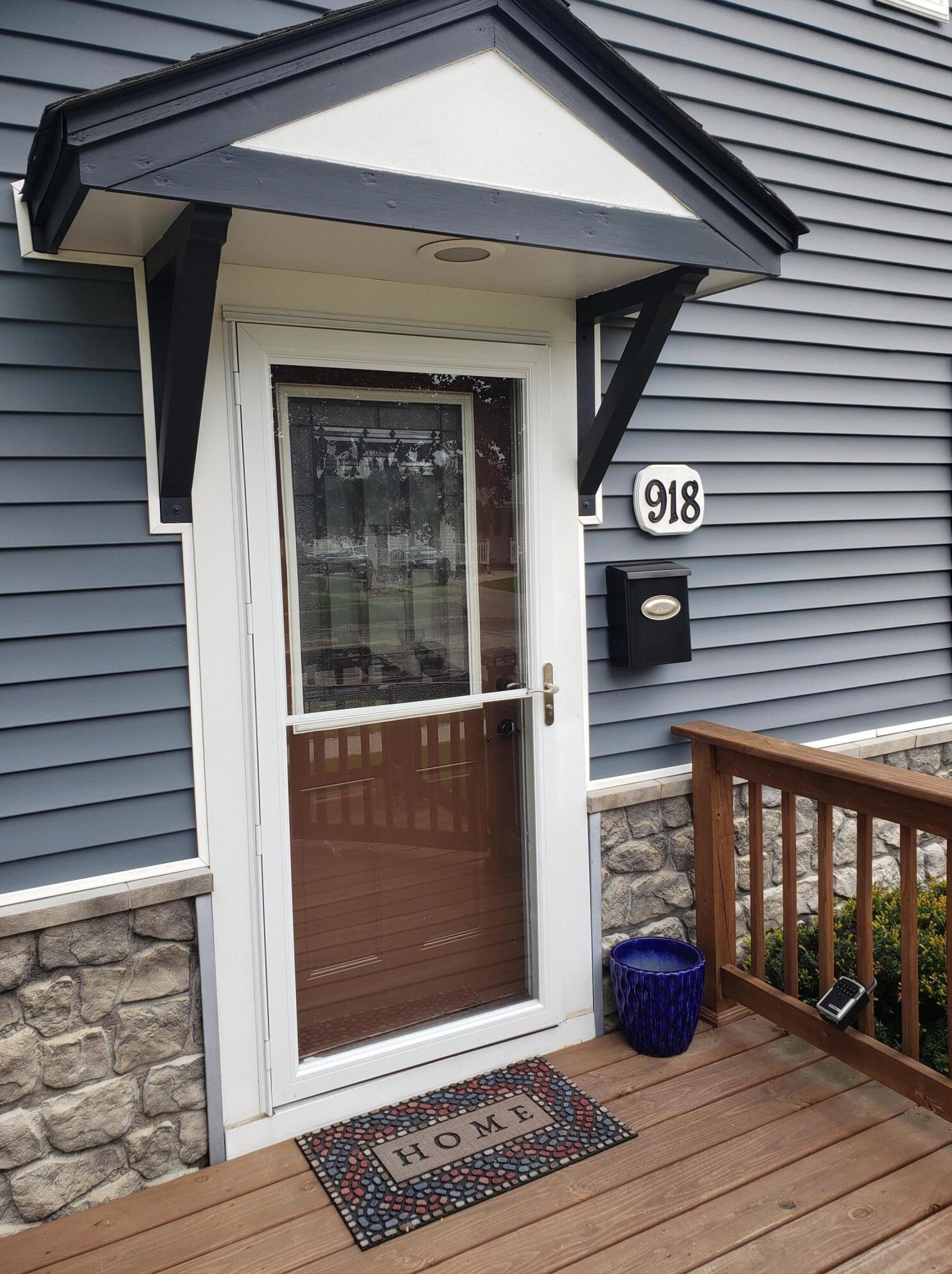 918 S 30th St, Manitowoc, WI 54220