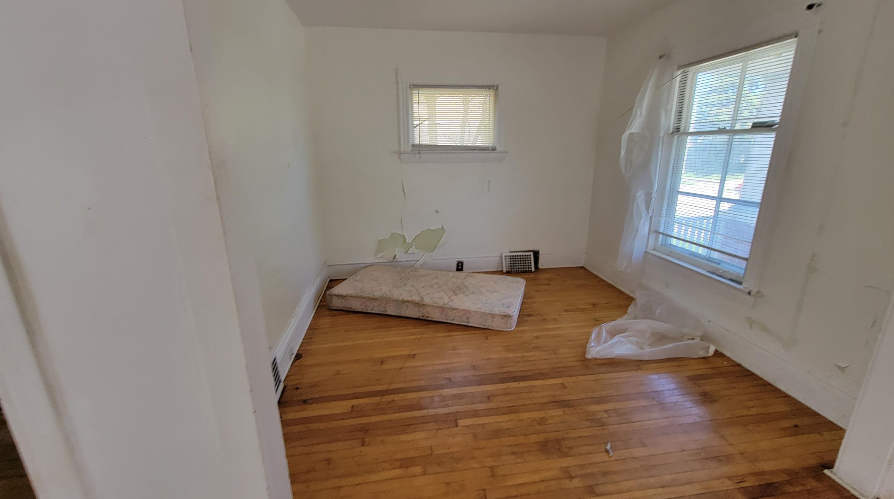 1818 Geneva St, Racine WI  53402-4624 exterior