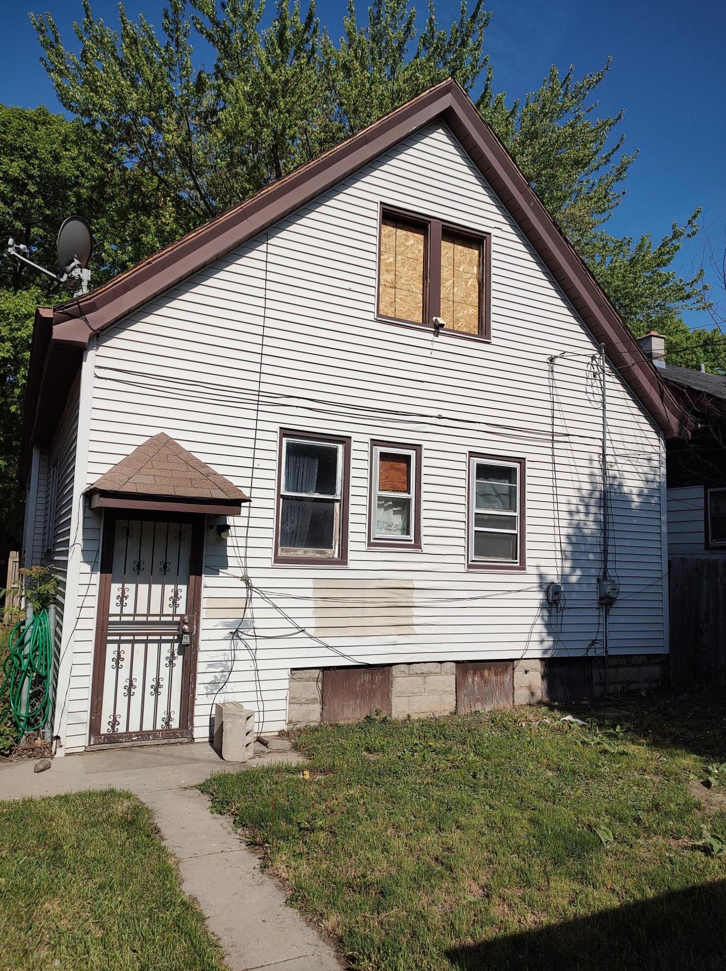 2824 N 36th St, Milwaukee, WI 53210