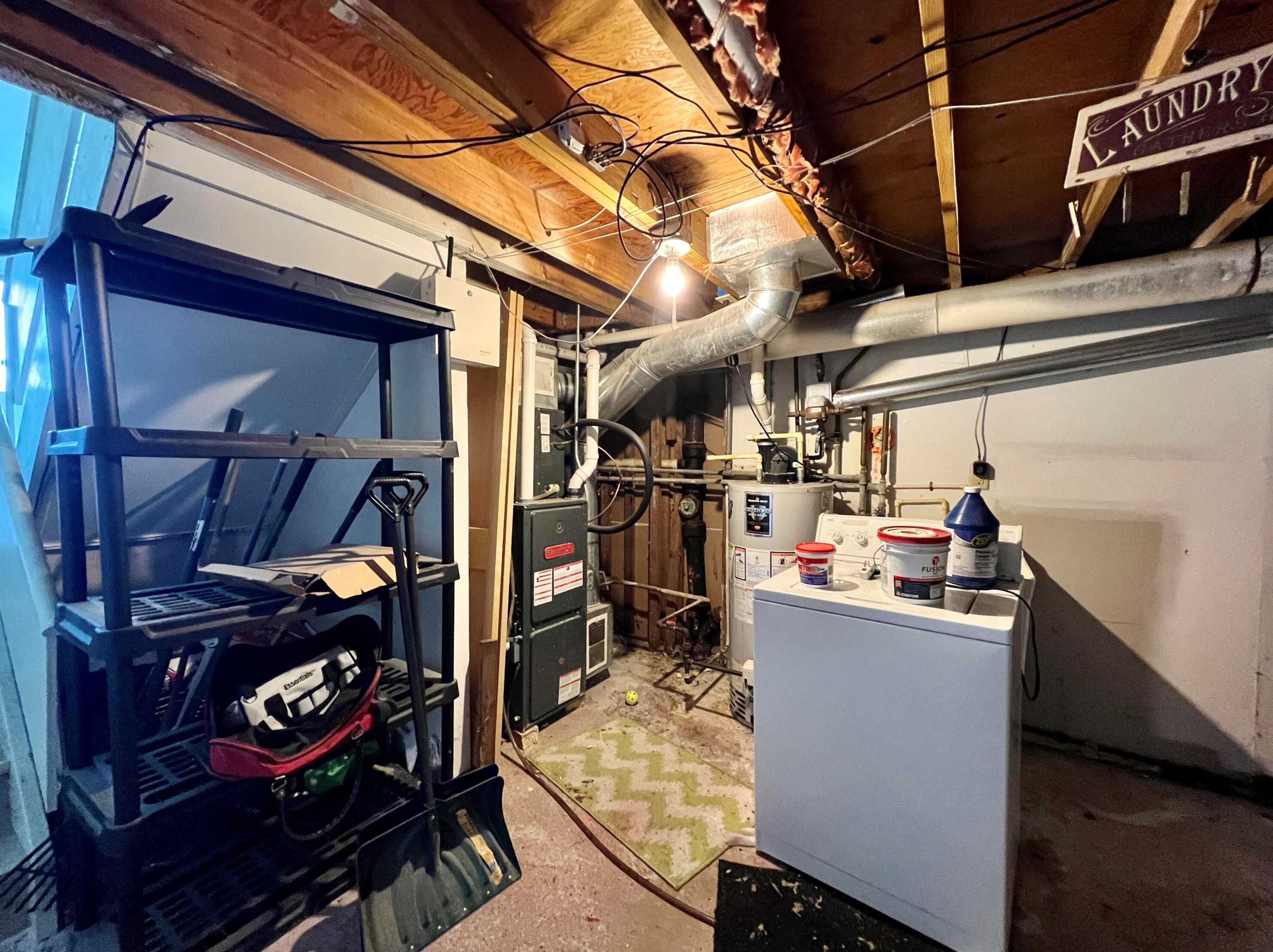 8950 95th St, Milwaukee WI 53224-6976 exterior