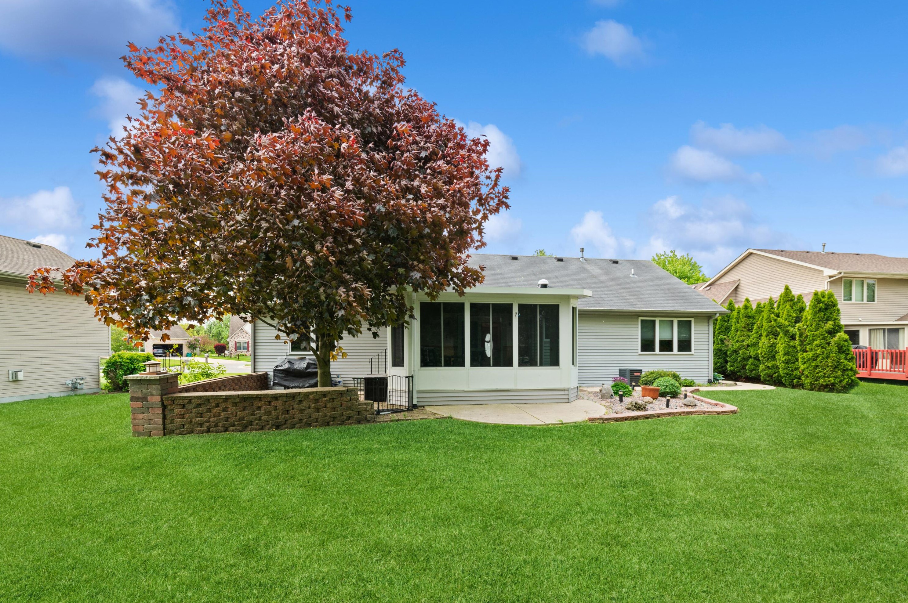 6520 Primrose Way, Racine, WI 53406