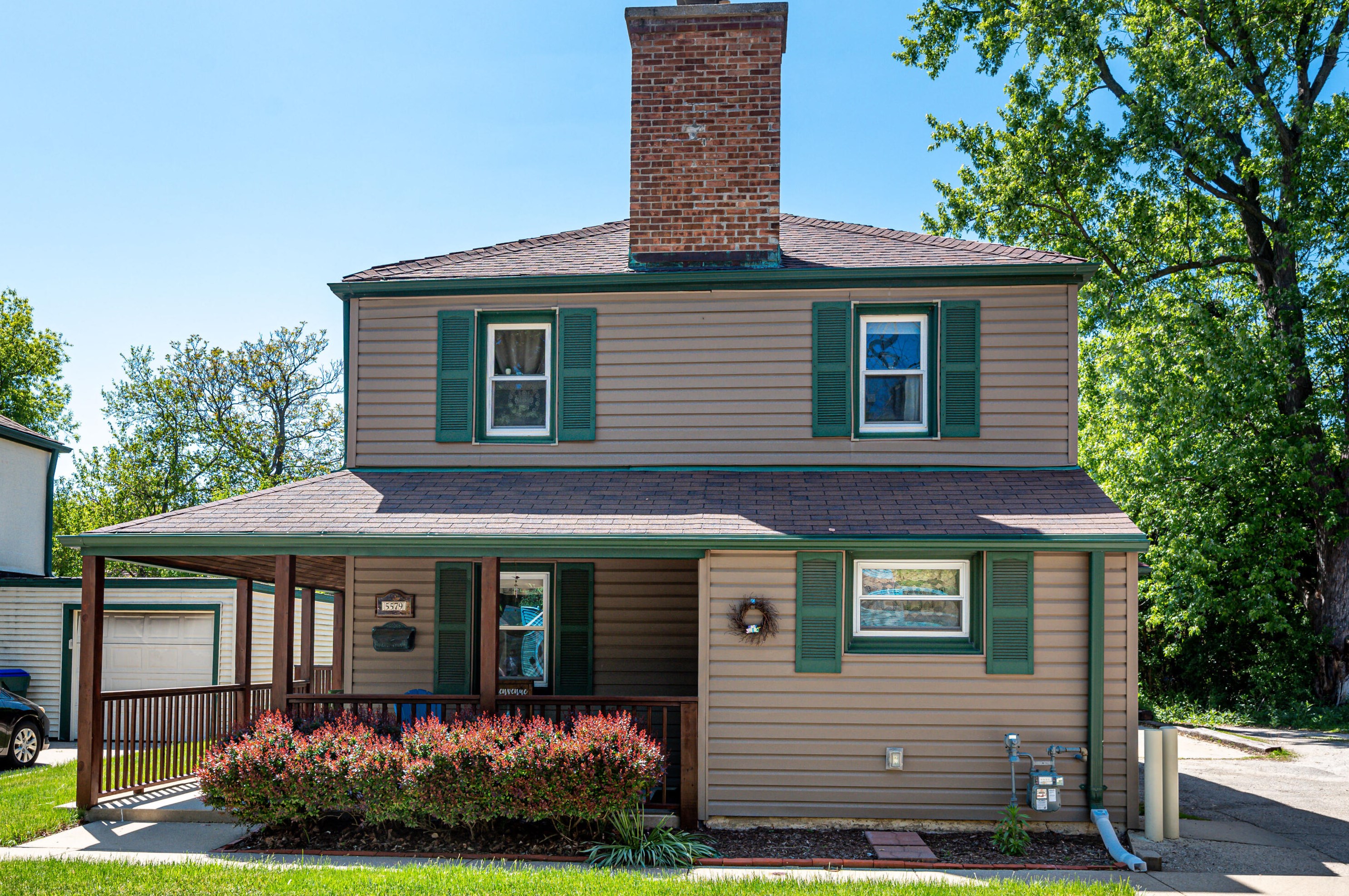 5579 Balsam Ct, Greendale, WI 53129