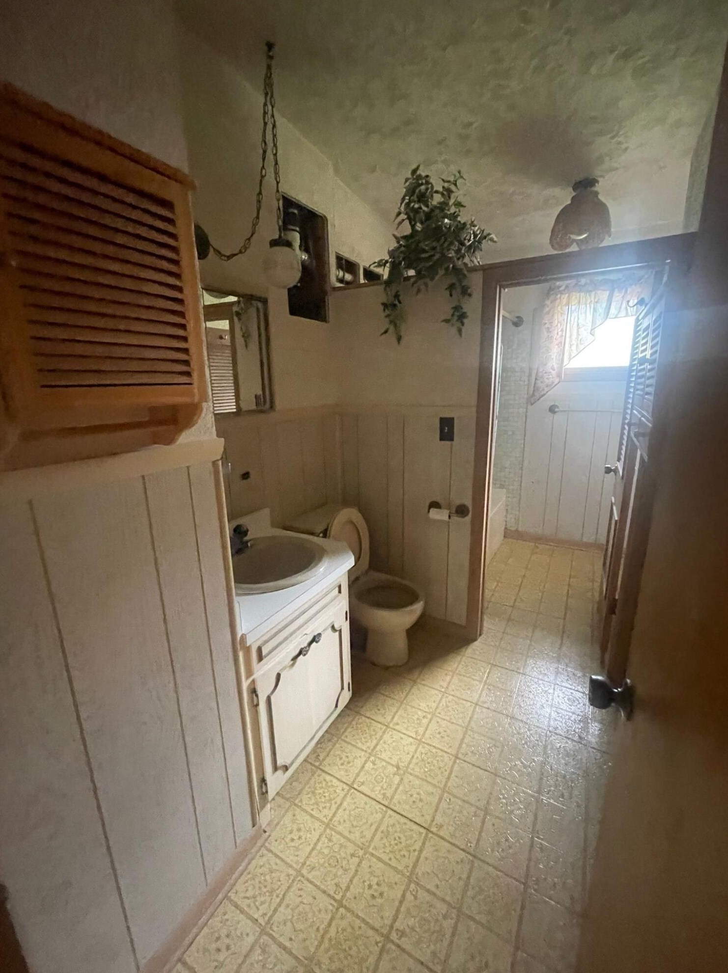 3845 N 144th St, Brookfield, WI 53005