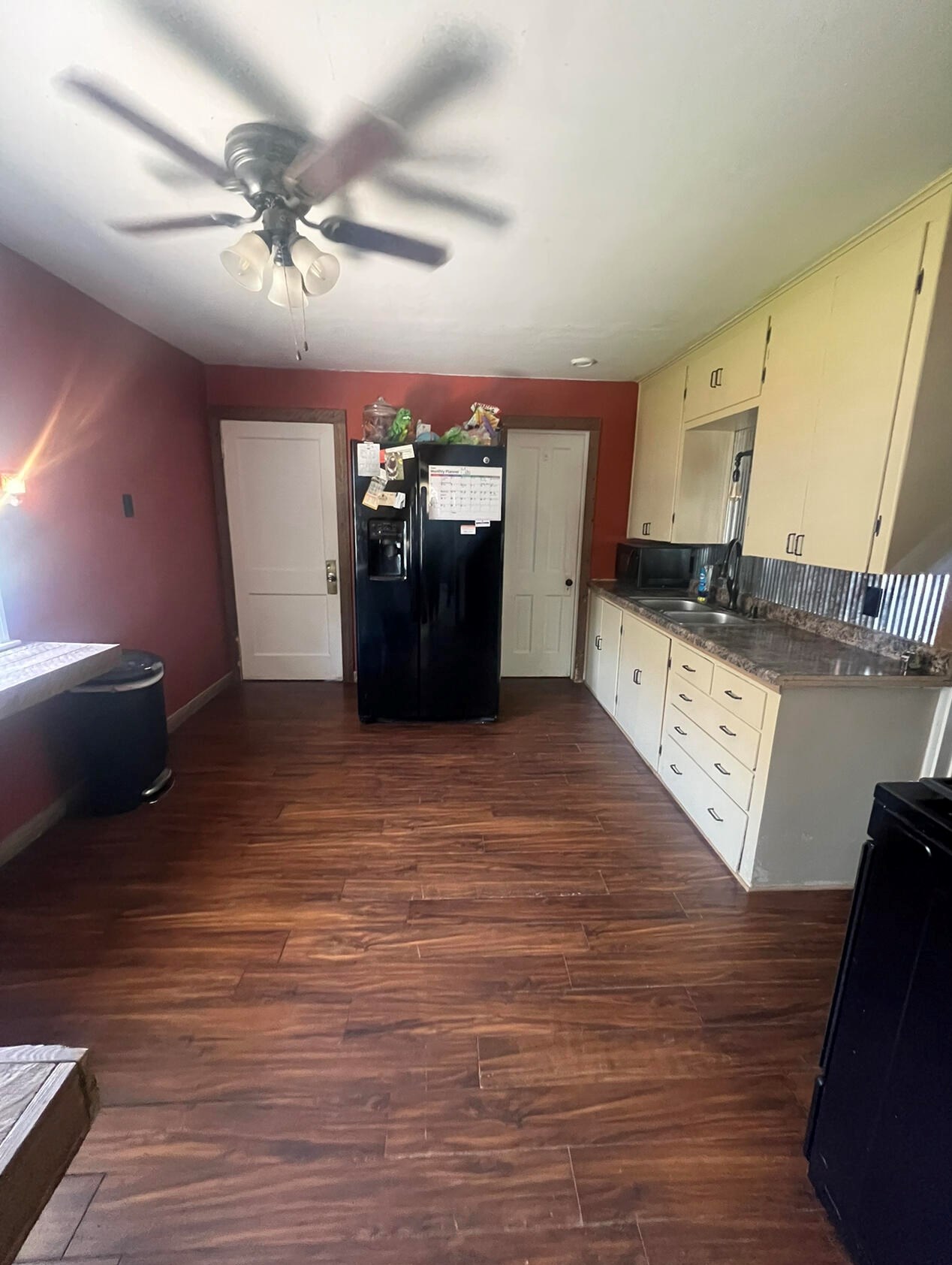 1422 Columbus Ave, Sheboygan, WI 53083