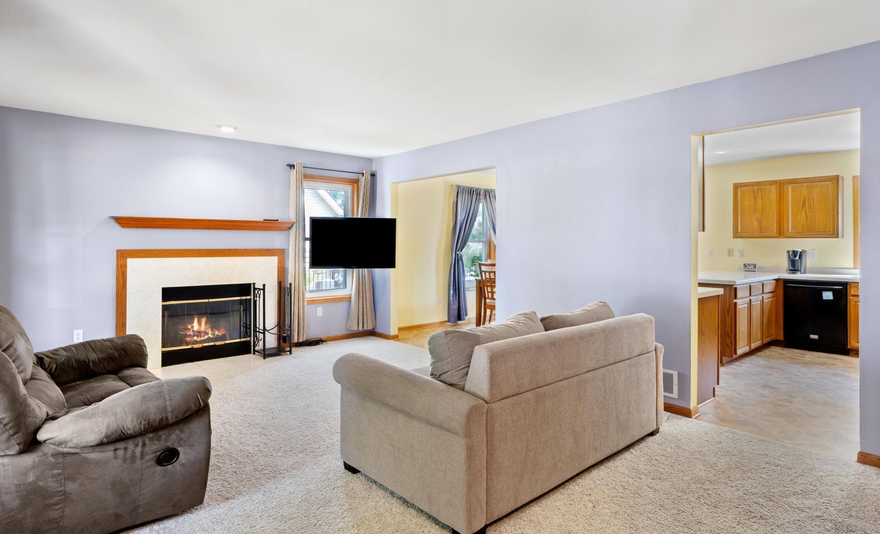 633 Broadmoore Dr, Hartford, WI 53027-2736