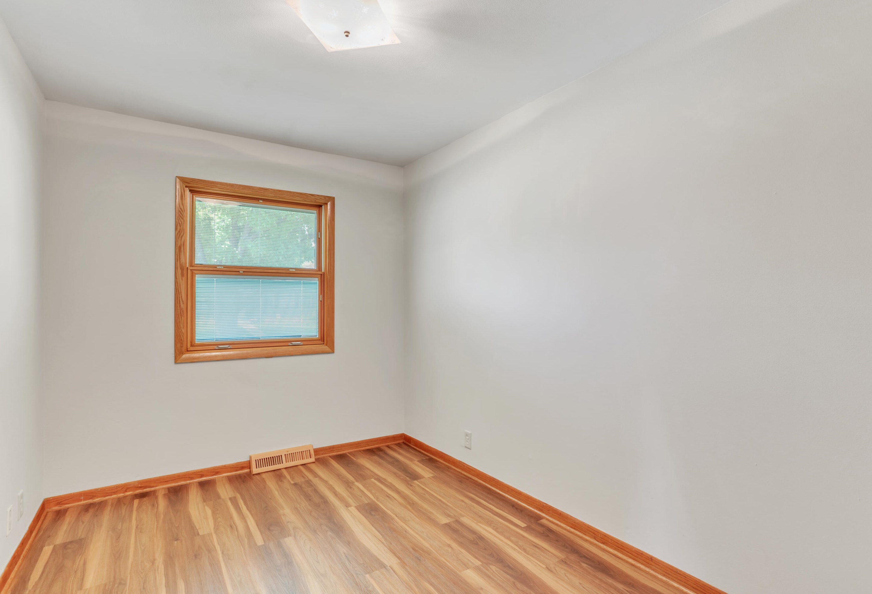 4101 Lasalle St, Racine WI 53402-2911 exterior