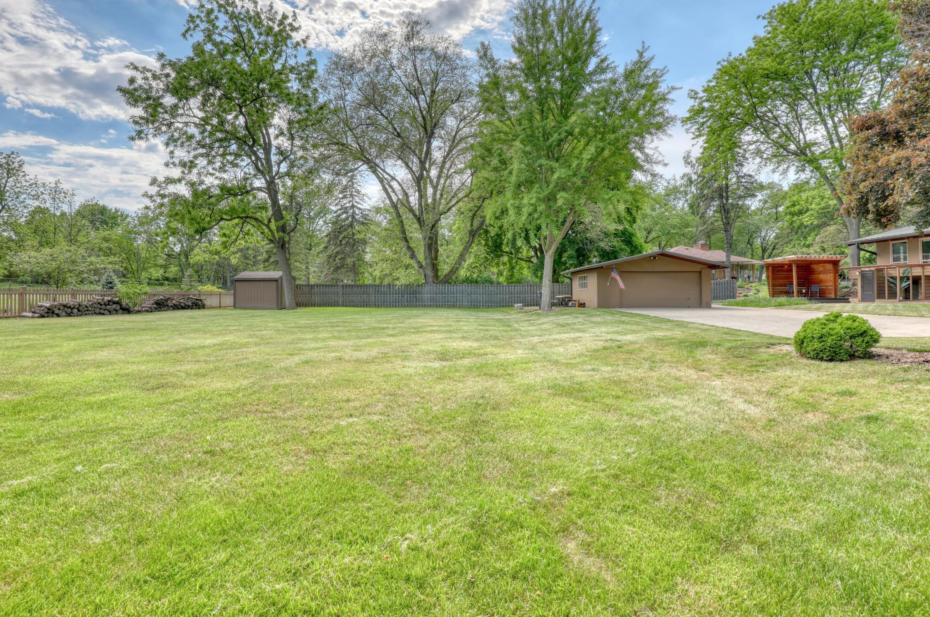 5221 Chicory Rd, Racine WI 53403-9709 exterior