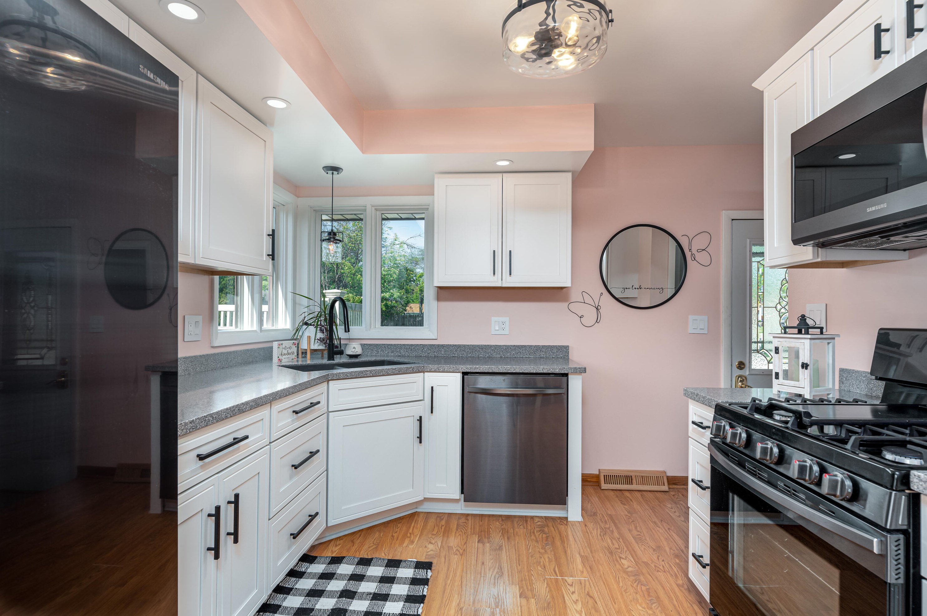 729 Columbia Ave, South Milwaukee, WI 53172-3841