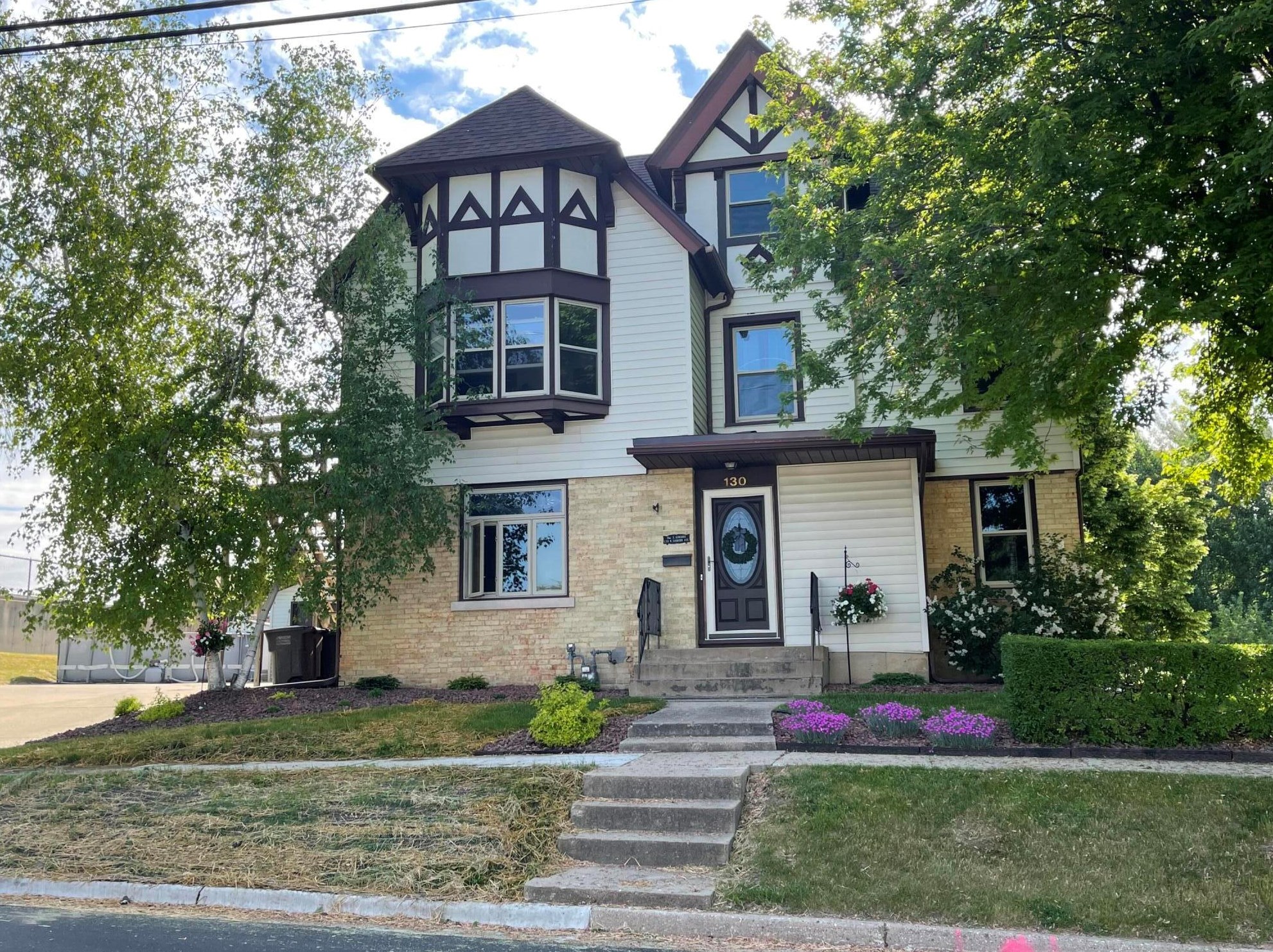130 Sanborn Ave, Jefferson, WI 53549-1225