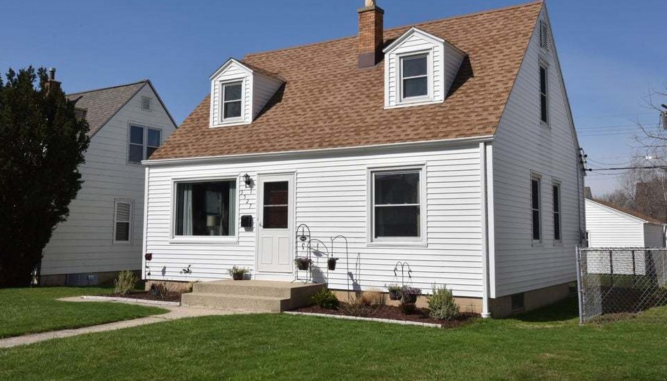 3527 98th St, Milwaukee, WI 53222-2409