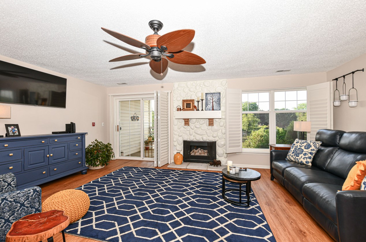2222 Landings Ln, Delavan WI  53115-3976 exterior