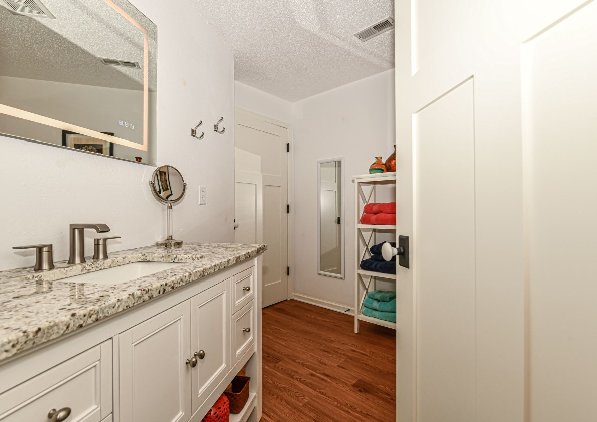 2222 Landings Ln, Delavan WI  53115-3976 exterior