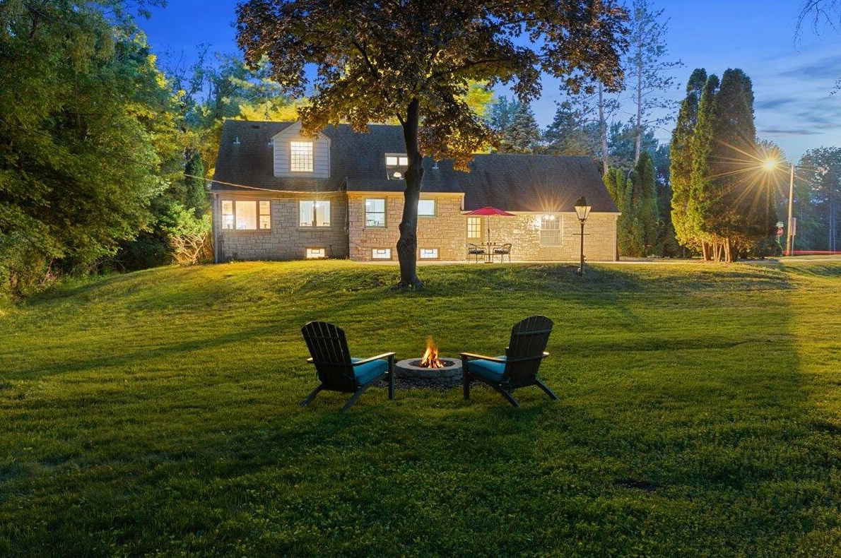 15050 W North Ave, Brookfield, WI 53005
