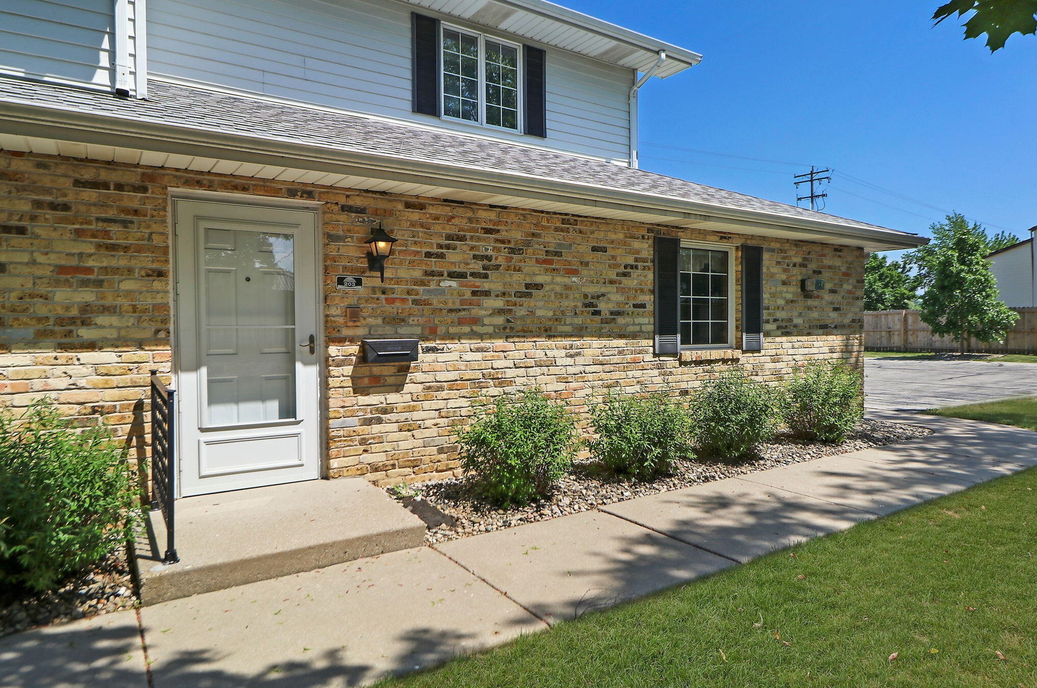 8630 30th Ave #203, Kenosha, WI 53142