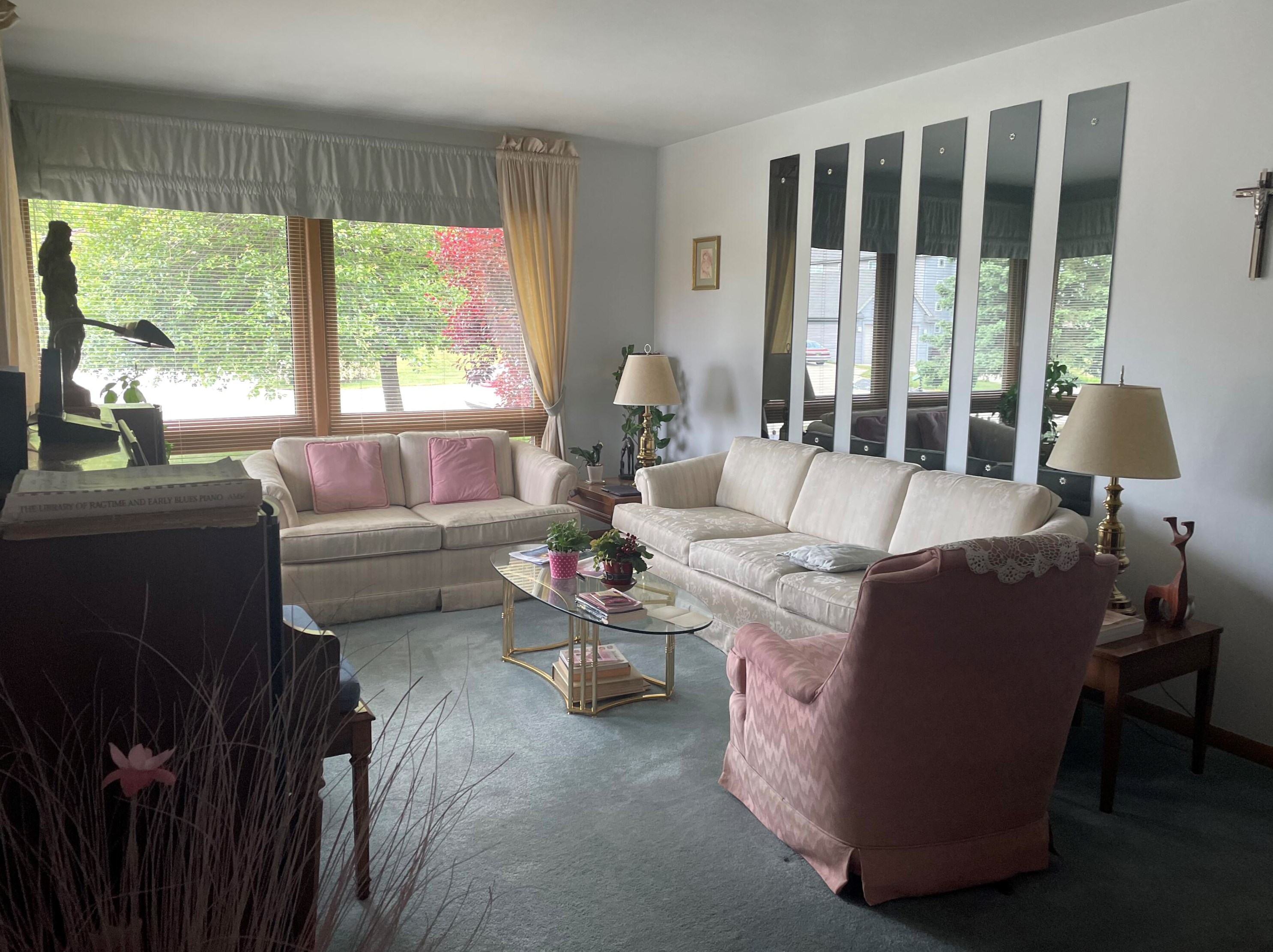 1828 Oak St, South Milwaukee, WI 53172-1458